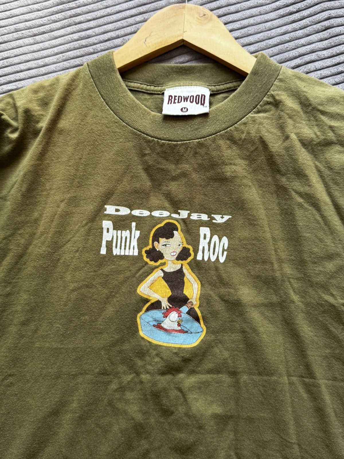 Rap Tees 90s DeeJay Punk-Roc Chicken hip hop rap beat box band tshirt Size US M / EU 48-50 / 2 - 1 Thumbnail