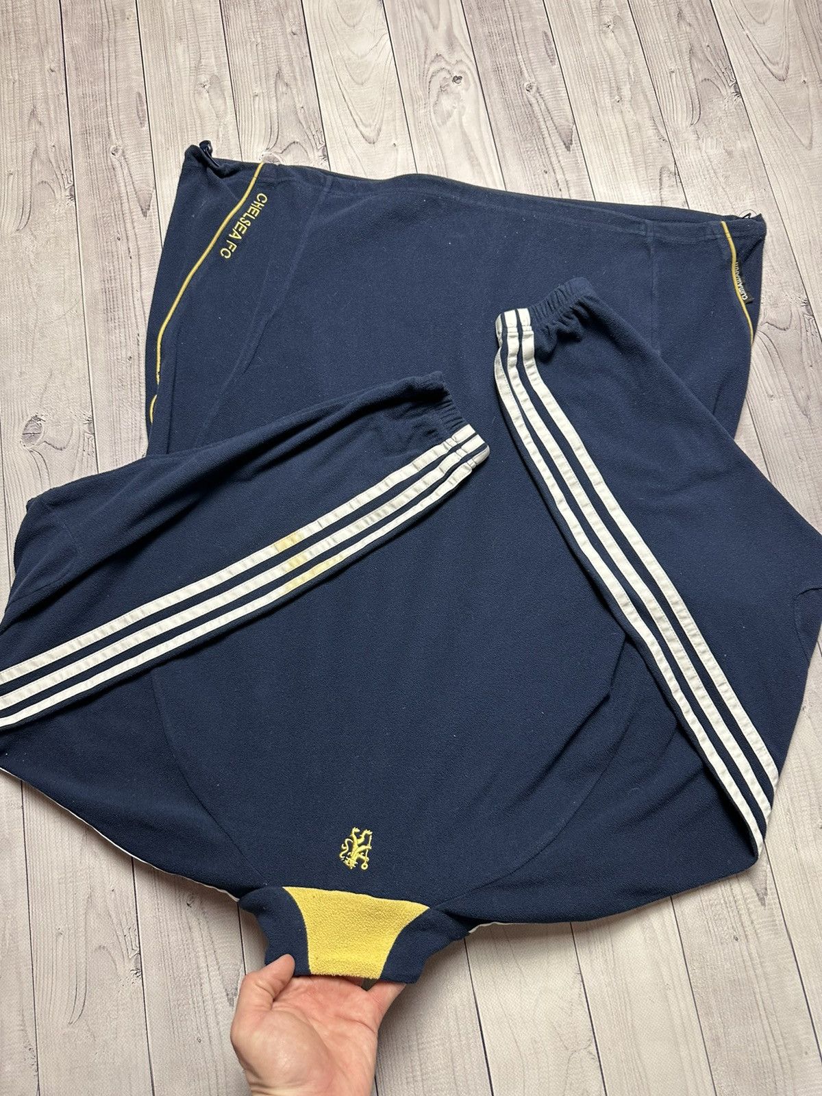 Adidas × Chelsea Soccer × Vintage Vintage adidas Chelsea soccer fleece jacket size M Size US M / EU 48-50 / 2 - 9 Thumbnail