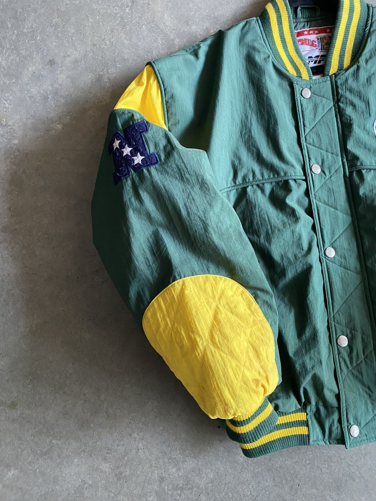Nutmeg 90s Green Bay Packers Embroidered Full Zip Streetwear Jacket Size US M / EU 48-50 / 2 - 9 Thumbnail