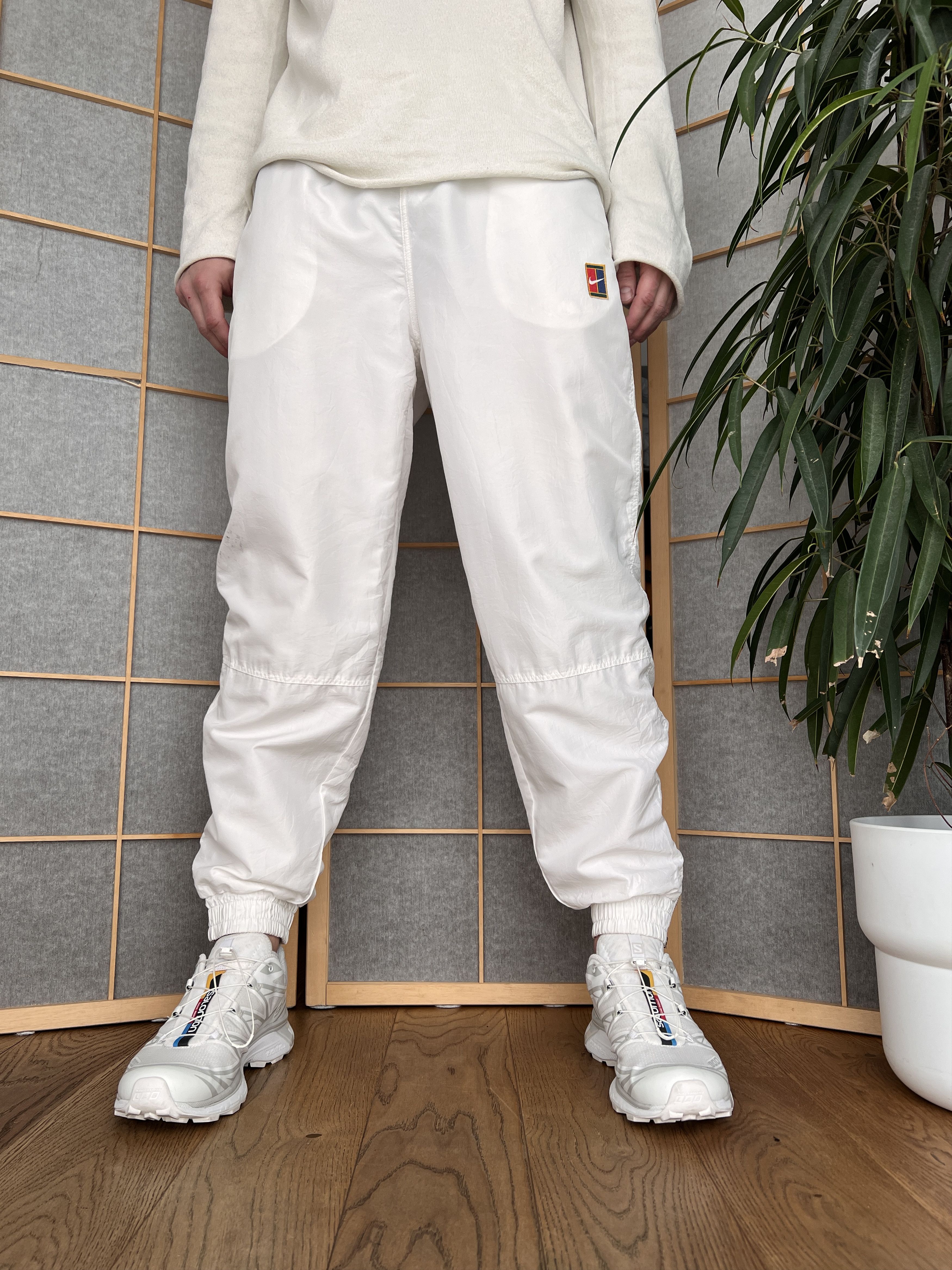 Nike Archive 80s! Nike Court vintage nylon track pants tennis Size US 32 / EU 48 - 2 Thumbnail