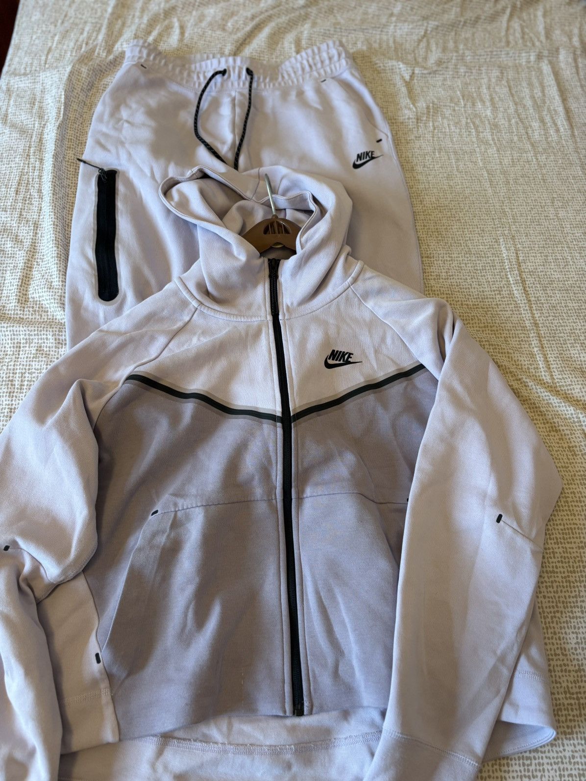 Nike Tutta Nike, originale, bellissimo colore Size M / US 6-8 / IT 42-44 - 2 Thumbnail