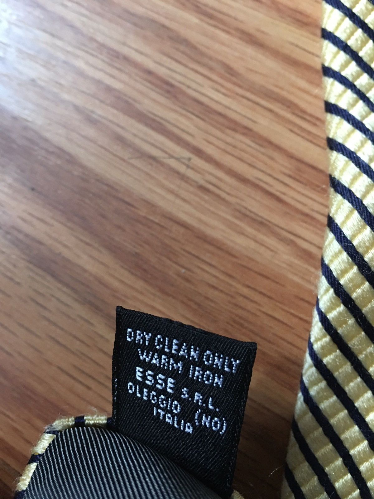 Valentino VALENTINO Cravatte Italy Gold Designer Striped Silk Mens Tie Size ONE SIZE - 7 Thumbnail