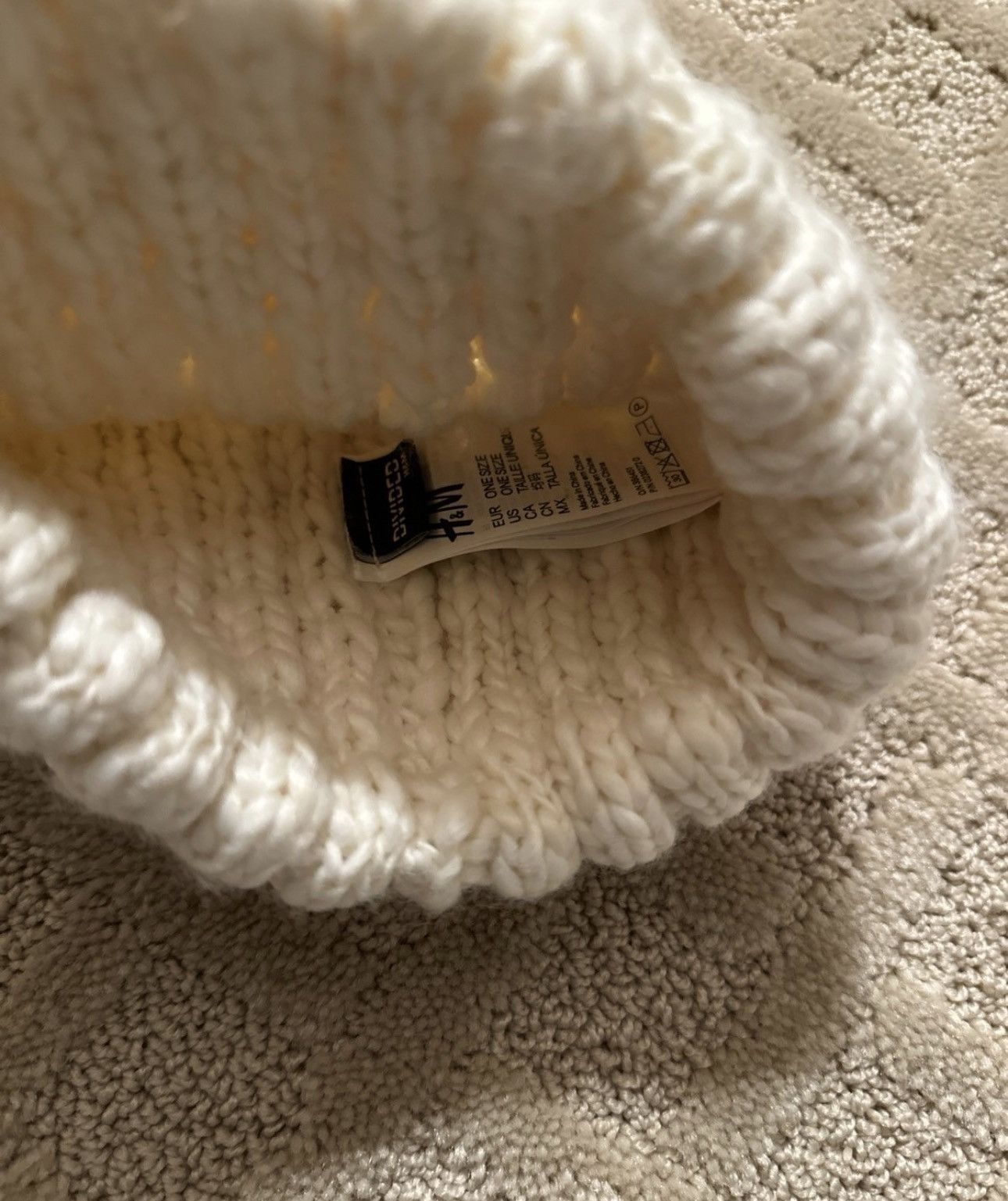 H&M H&M Beanie and Gloves Womens Size ONE SIZE - 4 Thumbnail