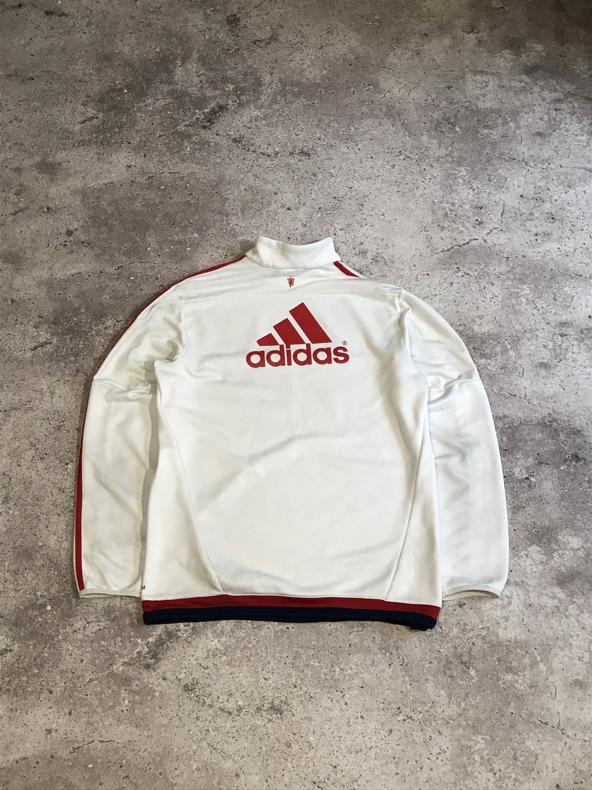 Adidas Vintage Sweatshirt Adidas Manchester United Big Logo Faded Size US M / EU 48-50 / 2 - 3 Thumbnail