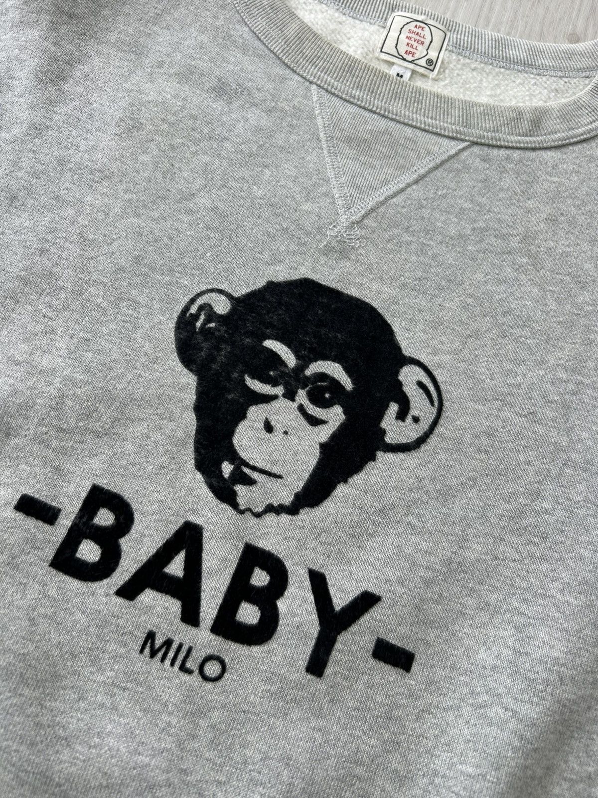 Bape VERY RARE 90’s A BATHING APE BABY MILO LOGO SWEATER Size US M / EU 48-50 / 2 - 2 Thumbnail