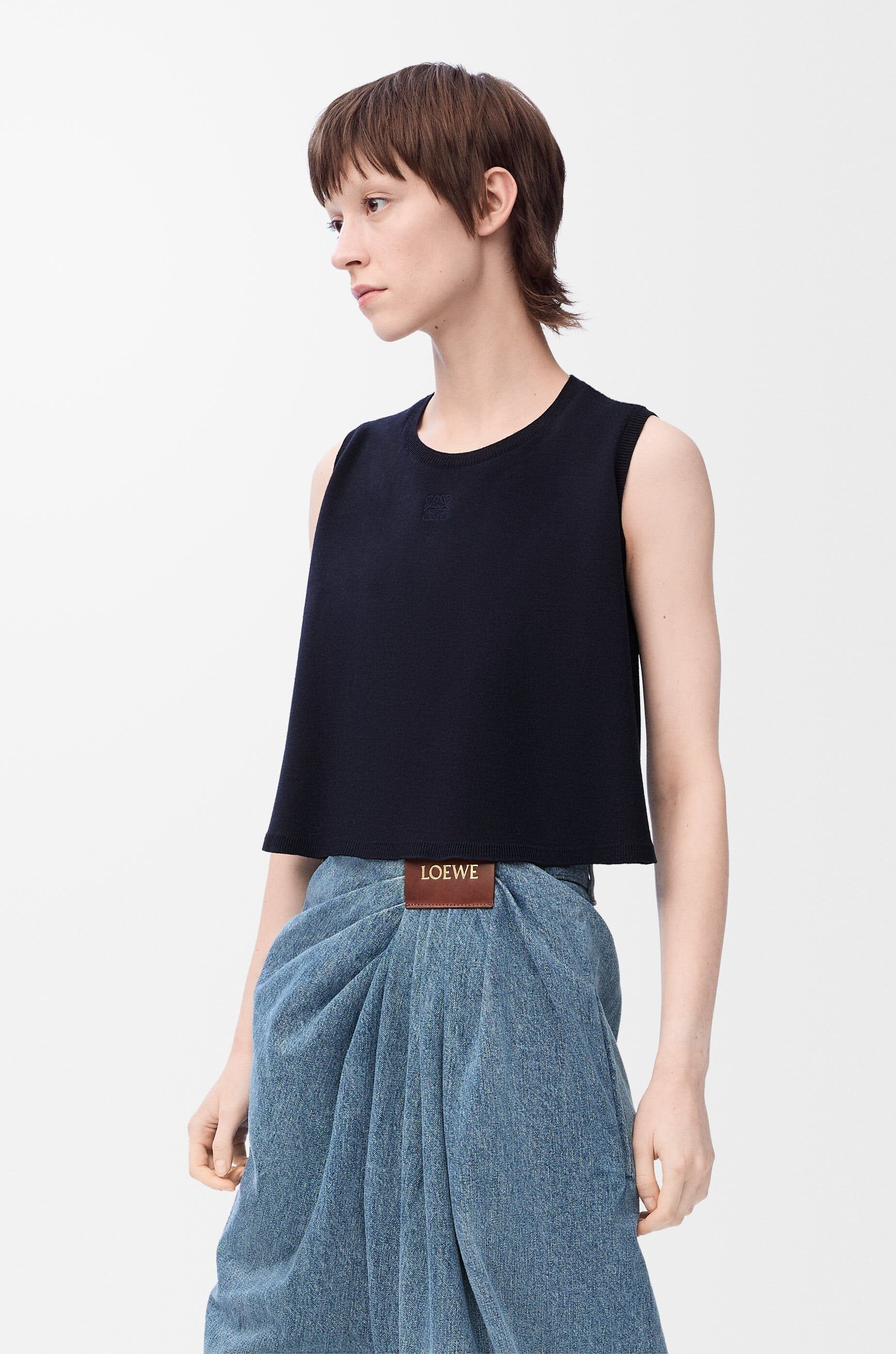 Loewe o1in1g0426 Sleeveless Sweater in Wool in Navy Blue Size XL / US 12-14 / IT 48-50 - 3 Thumbnail