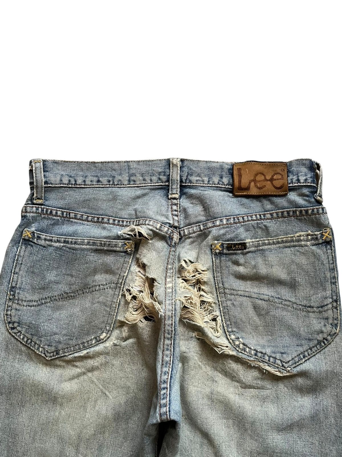 Japanese Brand × Lee Vintage Lee Japanese Selvedge Blue Wash Distress Baggy Jeans Size US 31 - 9 Thumbnail