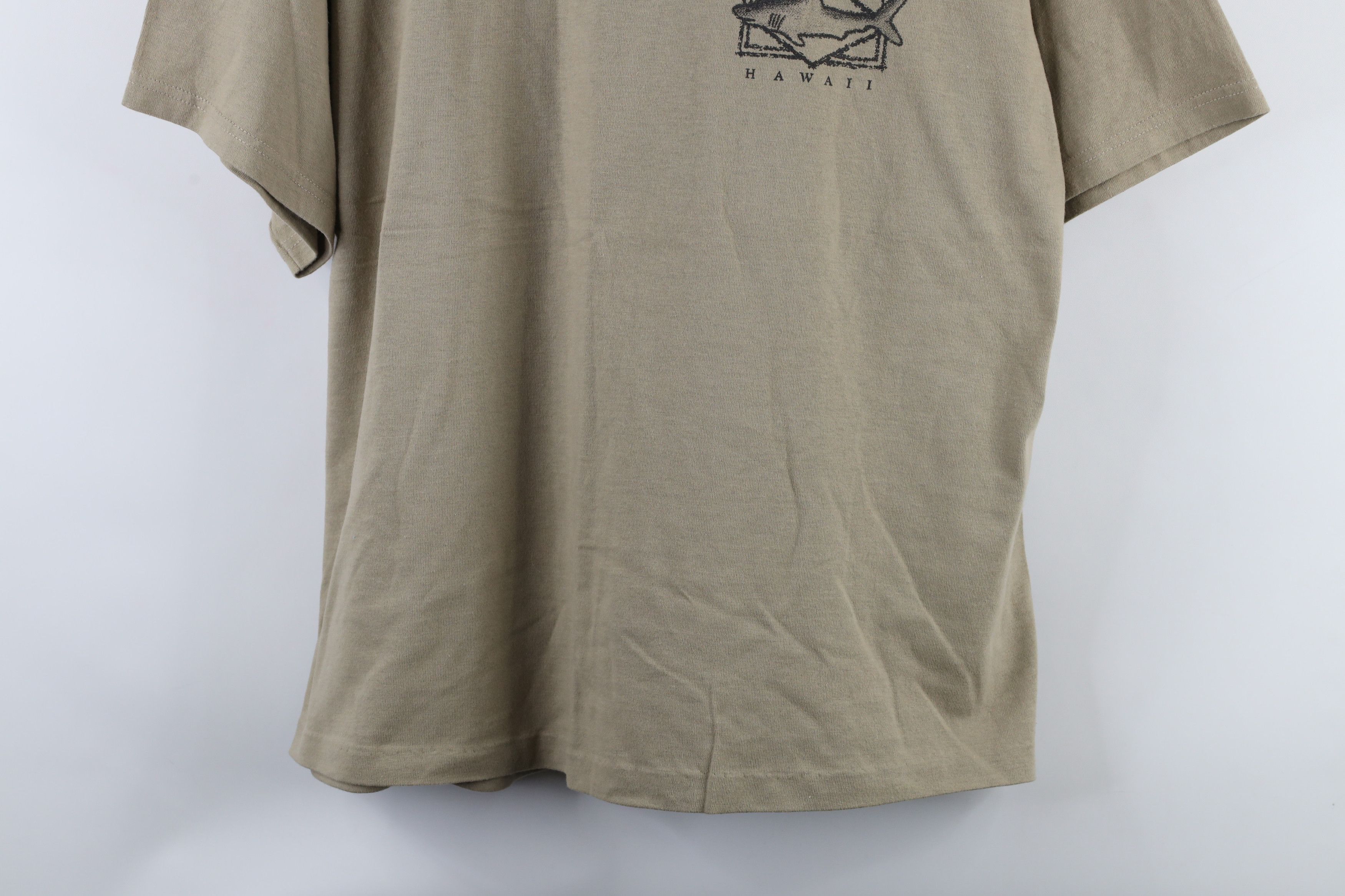 Vintage Vintage 90s Streetwear Out Maui Hawaii Shark T-Shirt Beige Size US XL / EU 56 / 4 - 3 Thumbnail