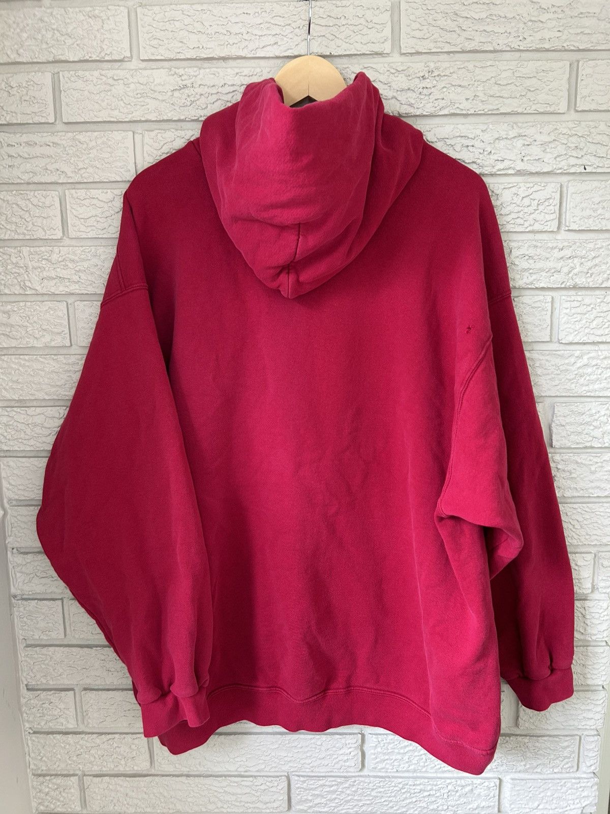 Nike × Vintage Vintage 90s Nike Swoosh Red Pullover Hoodie Size US XXL / EU 58 / 5 - 5 Thumbnail