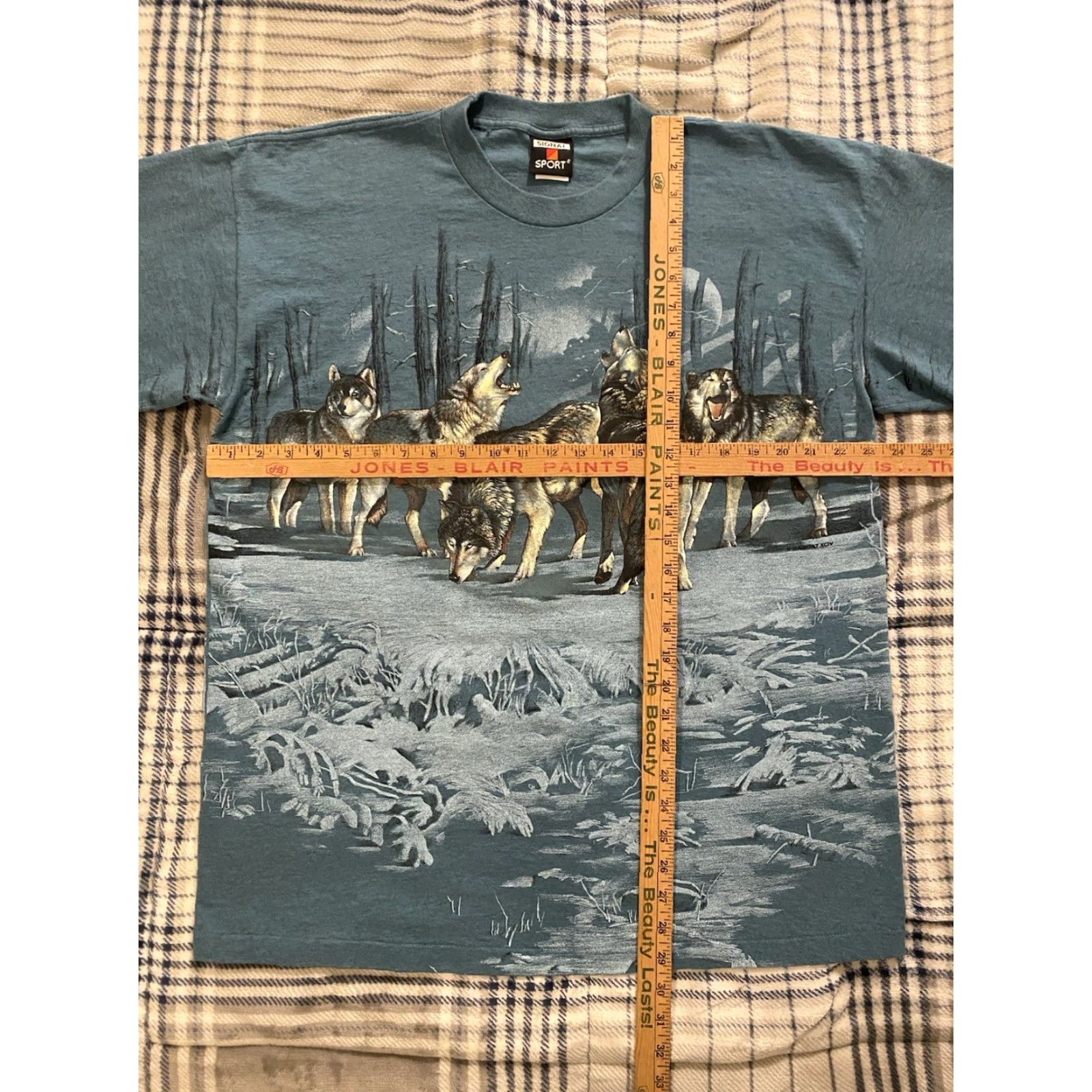 Vintage VINTAGE Signal Sport T-Shirt Wolf Pack Blue Adult XL Wolf Graphic Print All Seasons Short Sleeve Crew Neck 90s Unisex Men Women Size US XL / EU 56 / 4 - 5 Thumbnail