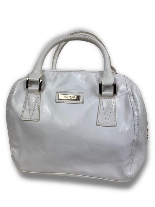 Versace parfums best sale bag white