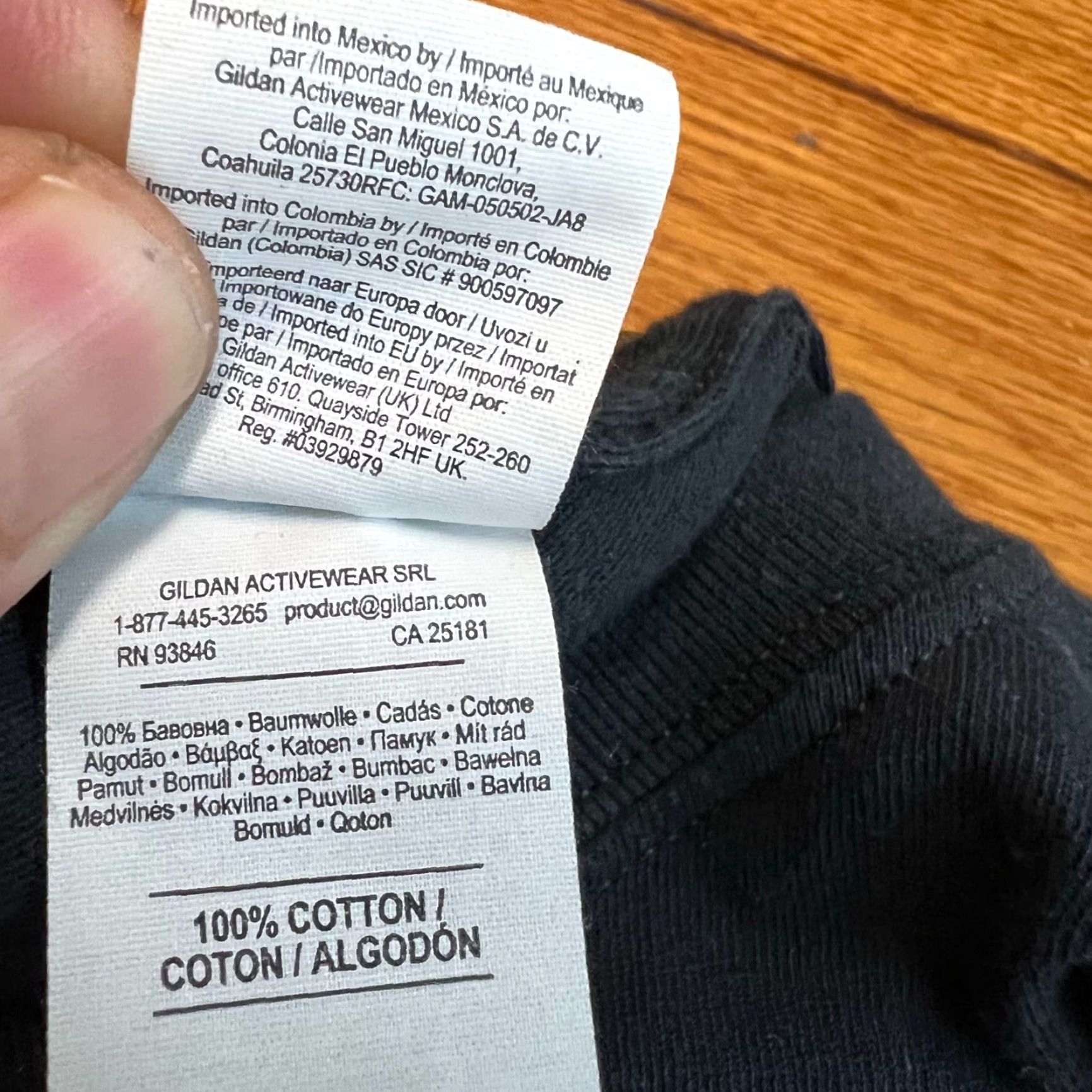 Gildan Into The Fire Asking Alexandria T Shirt Adult L Black Graphic Tee Size US L / EU 52-54 / 3 - 5 Thumbnail