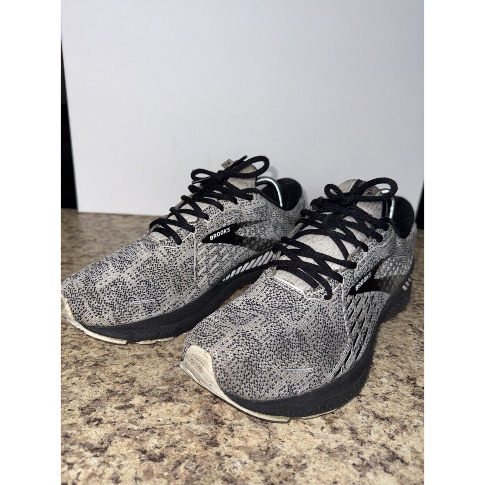 Brooks Brooks Women’s Adrenaline GTS 21 Running Shoes Size 10 Size US 11.5 / EU 44-45 - 2 Thumbnail