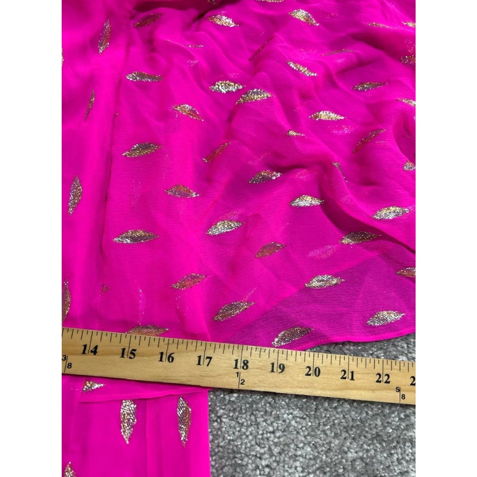 Lilly Pulitzer Lilly Pulitzer Shalynn Caftan Silk Dress Womens 2 Purple Diamond Metallic Clip Kaftan Short Sleeve V-Neck Pullover Dress Casual 2 Womens Size XS / US 0-2 / IT 36-38 - 6 Thumbnail