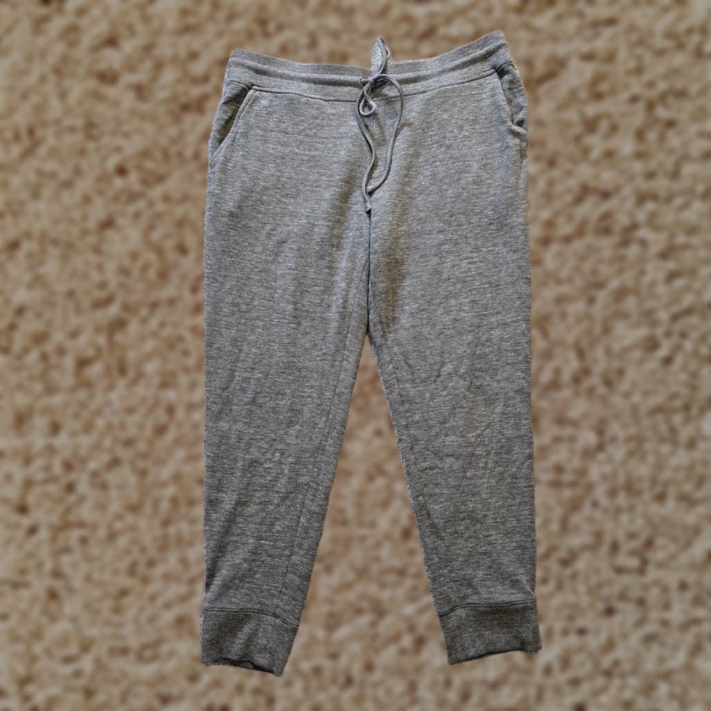 Vineyard Vines Vineyard Vines Pants Mens M Gray Joggers Sweatpants Lounge Casual Pull On Regular Inseam 26in Tapered Pockets Knit Acrylic Fabric Winter Fall Spring Size US 31 - 1 Thumbnail