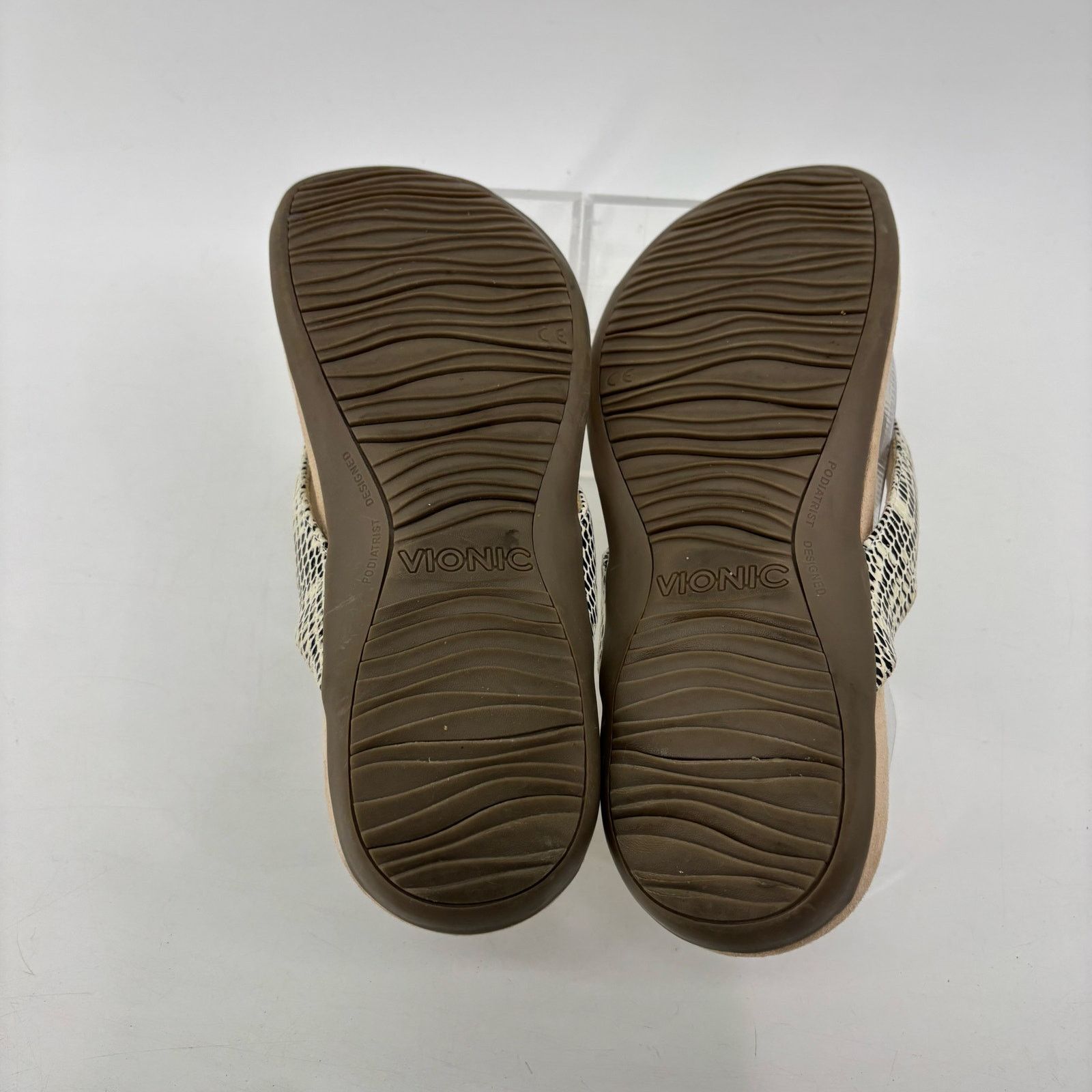 Vionic Vionic Dillon Womens Sz 9 Snake Embossed Flip Flop Sandal Size US 9 / IT 39 - 4 Thumbnail