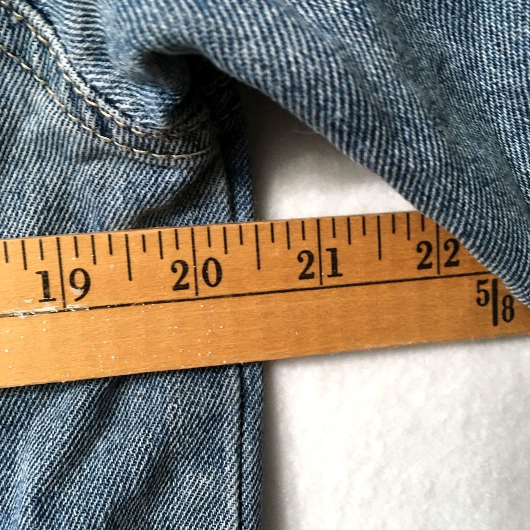 Cotton On Tomboy Trucker Denim Jacket Women's 8 Blue Jean Short Cotton on Denim Jacket Ladies 8 Blue Casual Workwear Hipster Retro 91 cotton on Shirt? Size 30" / US 8 / IT 44 - 5 Thumbnail