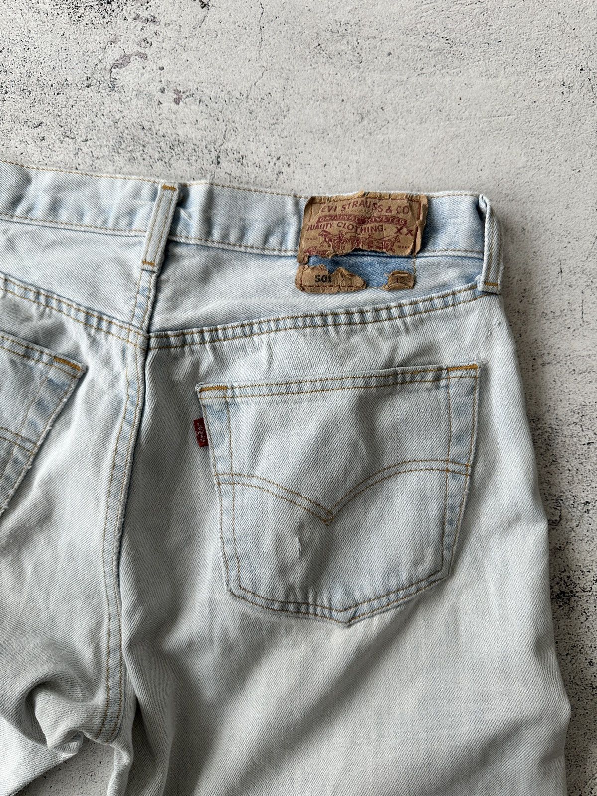 Levi's × Levi's Vintage Clothing × Vintage Vintage Levi’s 501 Denim Faded Jeans Size US 33 - 12 Thumbnail