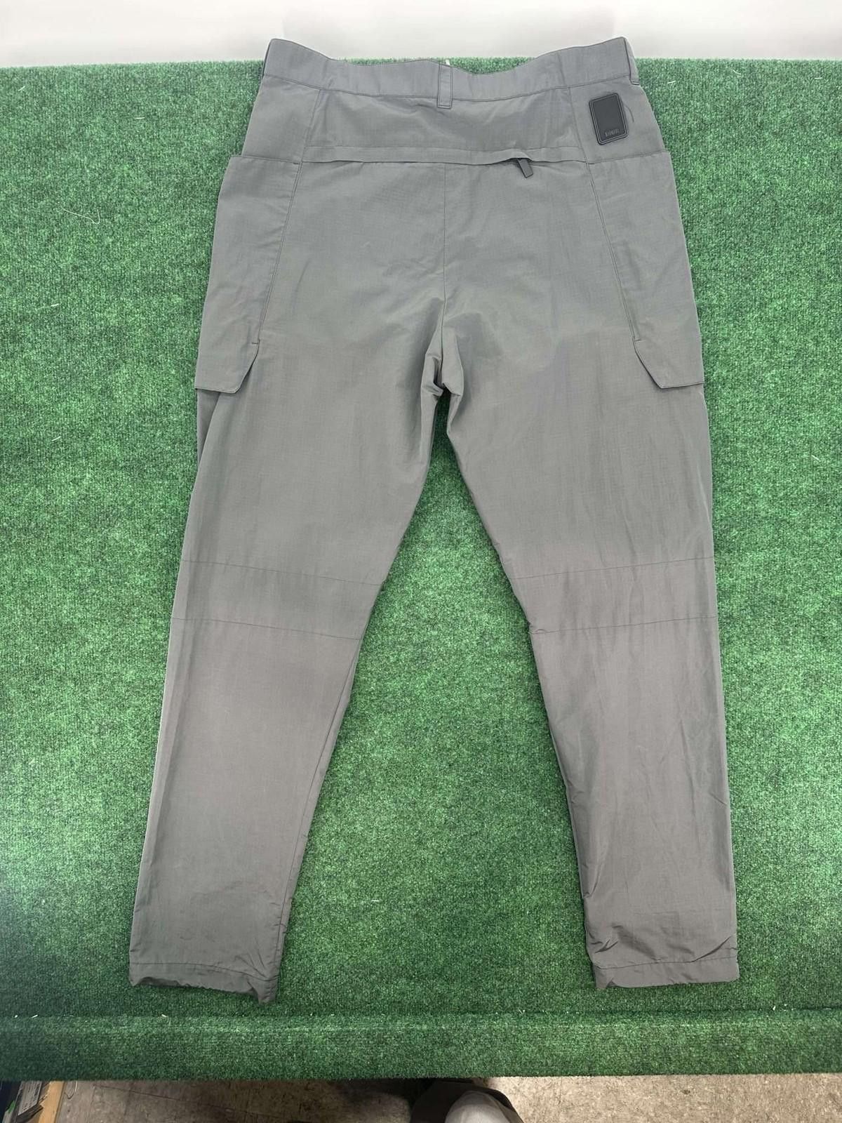 Dior Christian Dior Nylon Cargo Pants 50 Used Size US 44 / EU 60 - 2 Thumbnail