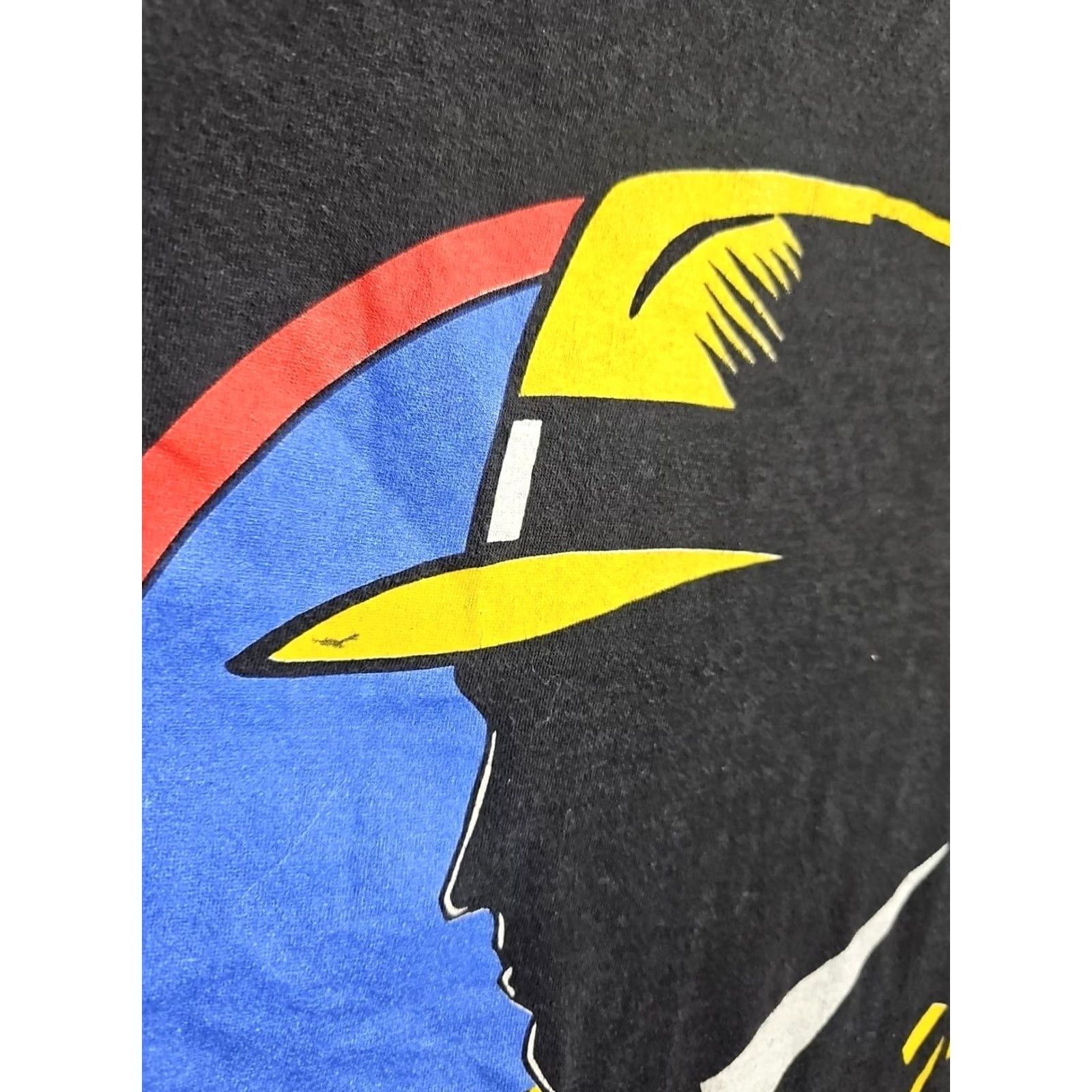 Vintage VINTAGE Dick Tracy T-shirt Disney 1990s Logo Graphic Print T-Shirt Men L Black Crew Neck Short Sleeve United States USA Size US L / EU 52-54 / 3 - 4 Thumbnail