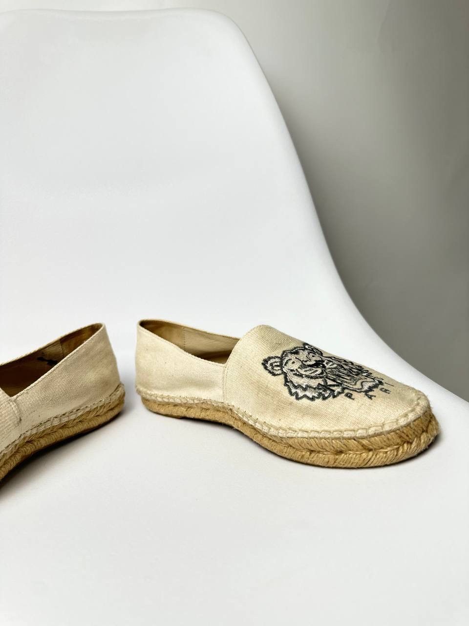 Kenzo Kenzo Paris Slip On womens Size 38 Size US 8 / IT 38 - 4 Thumbnail