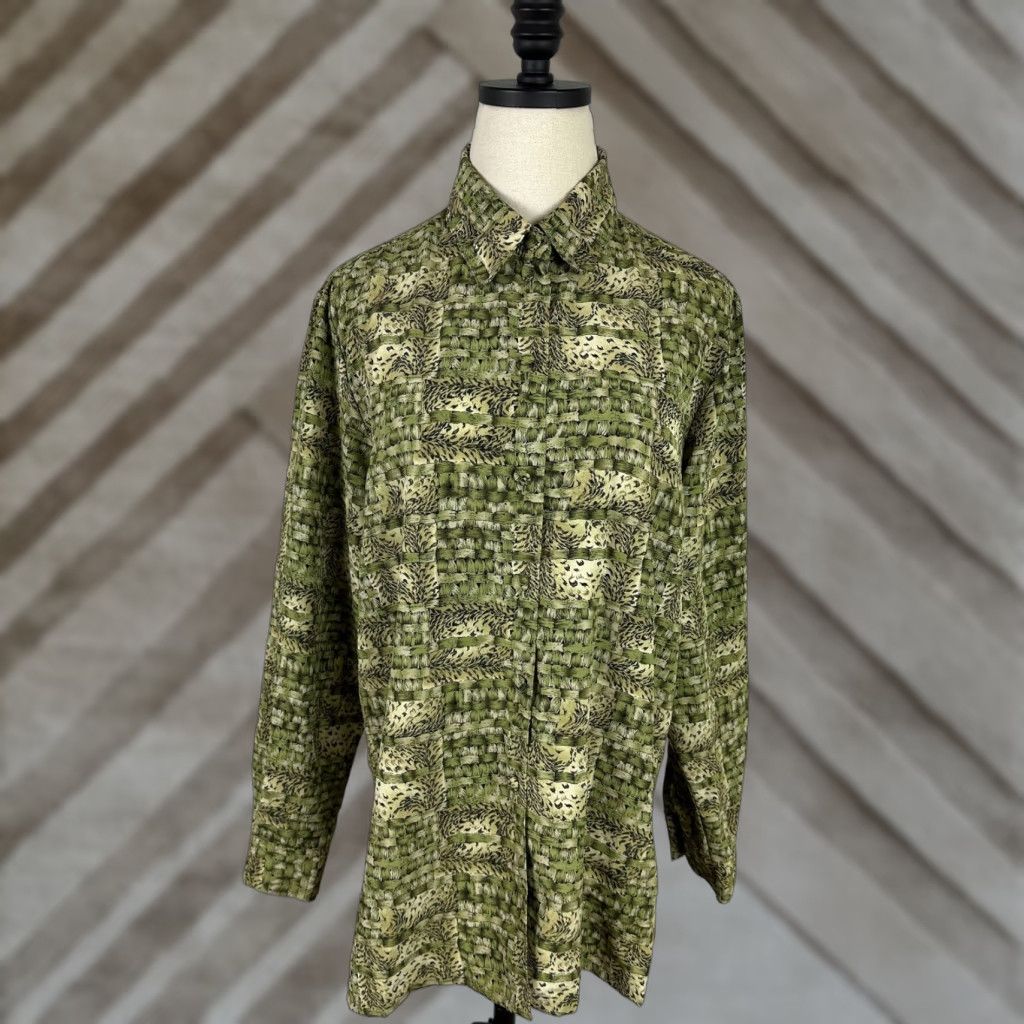 Vintage VINTAGE Liz Baker Blouse Boxy Long Sleeve Collared 90s Leopard Animal Print Green Medium Womens Size M / US 6-8 / IT 42-44 - 1 Thumbnail