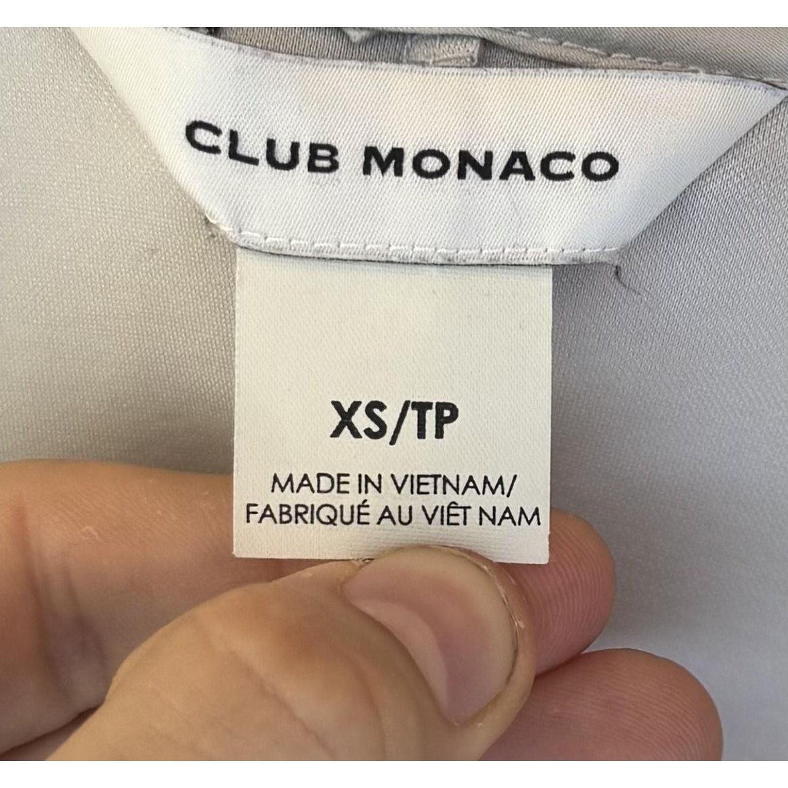 Club Monaco Club Monaco Womens XS Light Gray V Neck Adjustable Top Size XS / US 0-2 / IT 36-38 - 3 Thumbnail