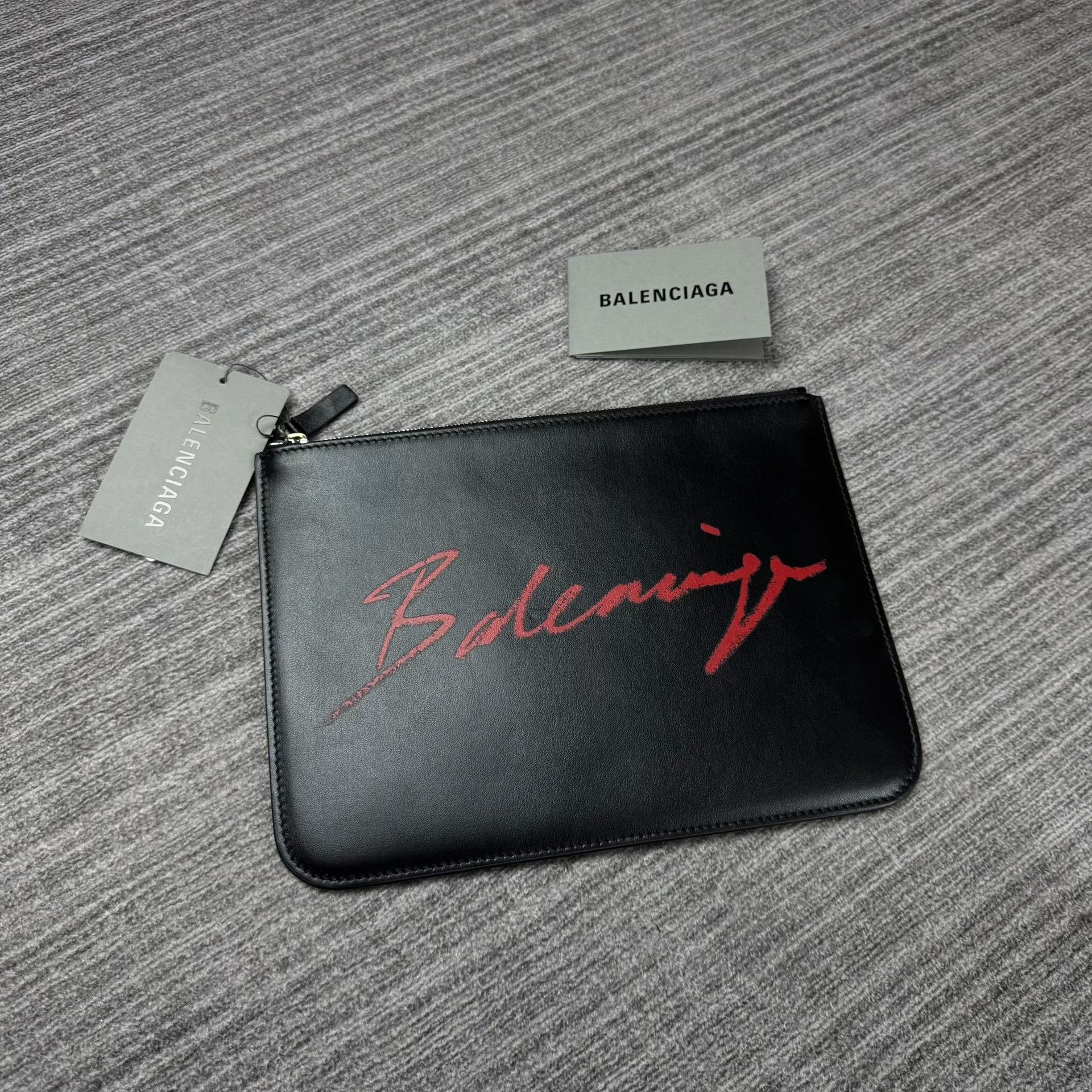 Balenciaga Balenciaga Letter Print Clutch Bag Size ONE SIZE - 1 Thumbnail