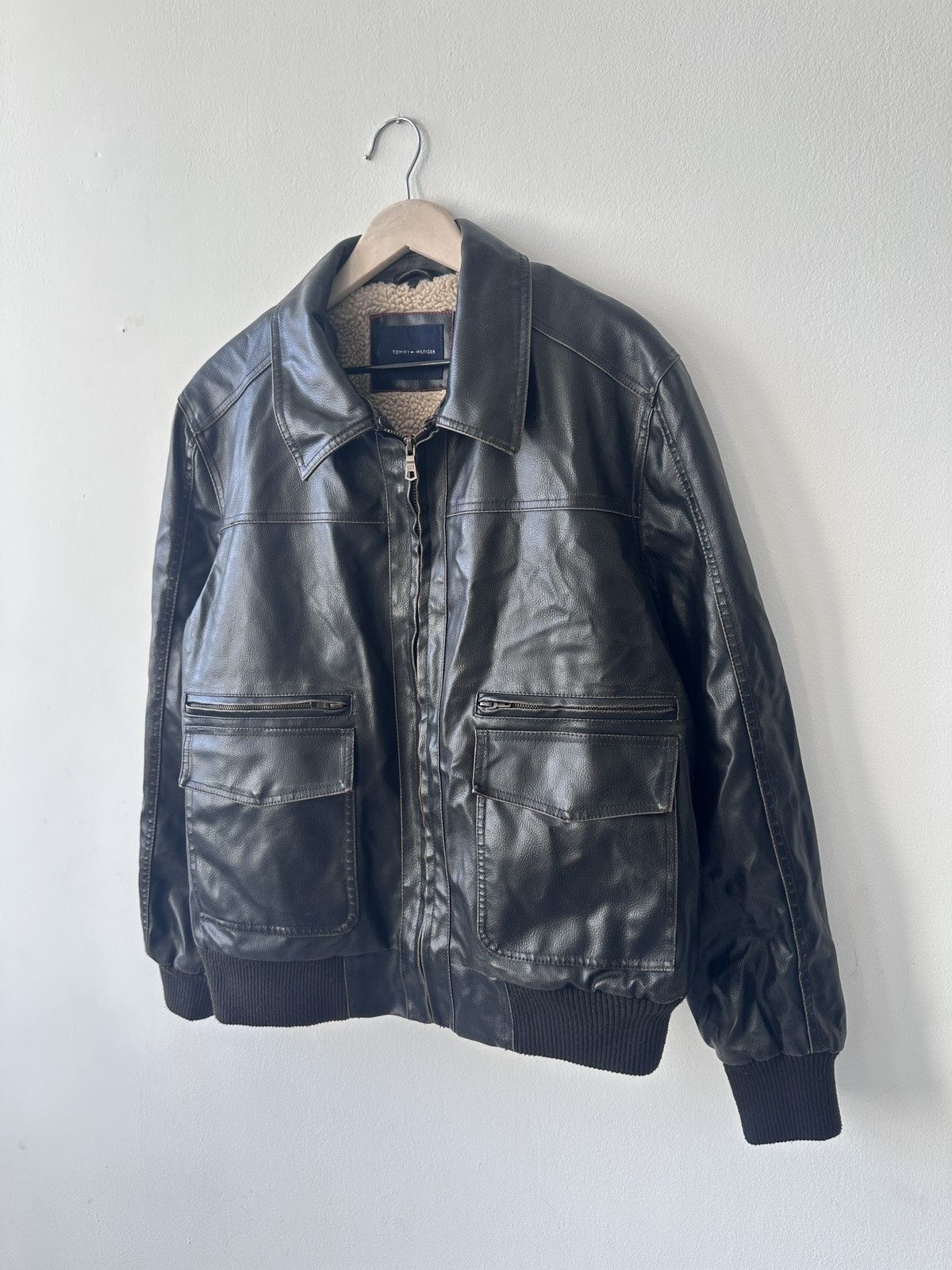 Tommy Hilfiger Tommy Hilfiger Sherpa Lined Faux Leather Bomber Jacket XL Size US XL / EU 56 / 4 - 4 Thumbnail