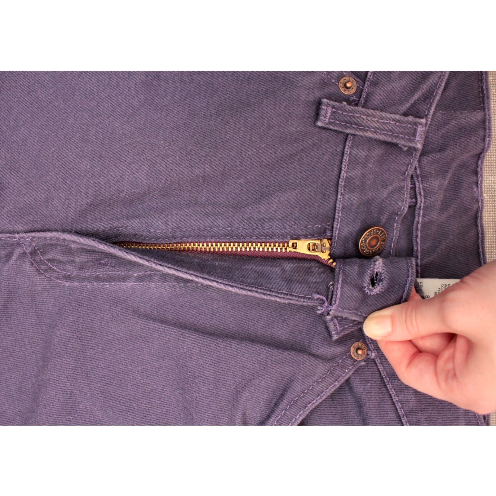 Levi's VINTAGE Levi's Jeans Shorts Men’s 1990s Purple 560 Denim Cotton 30 Inseam 12 Regular size Jorts 90s ? Size US 30 / EU 46 - 7 Thumbnail