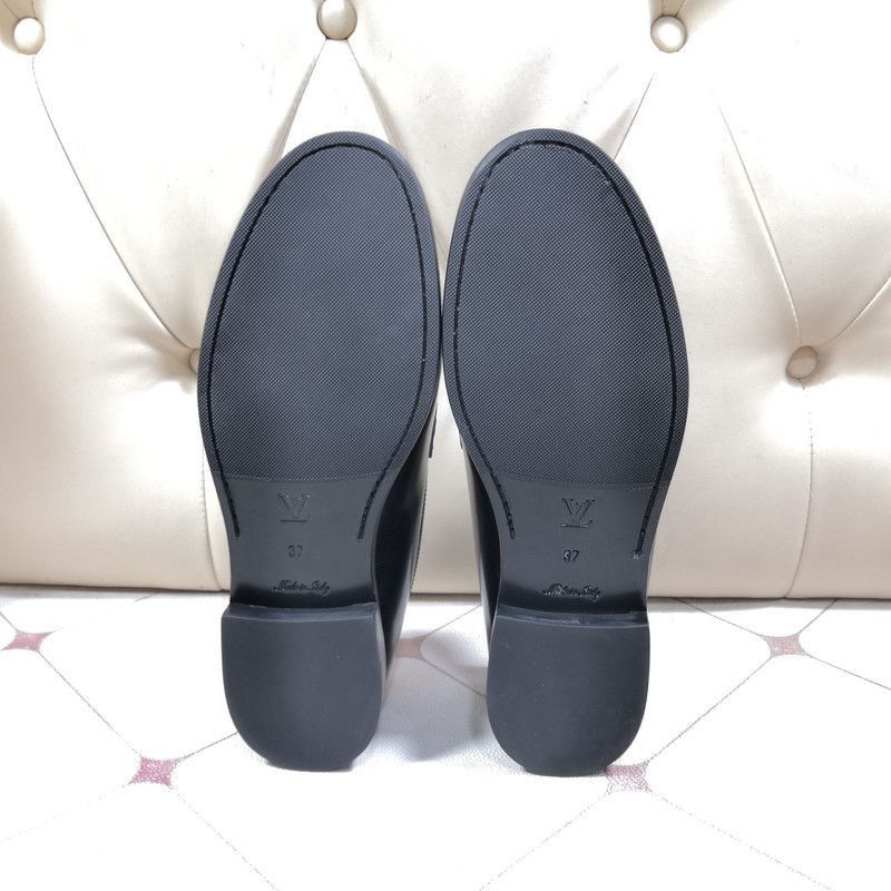 Louis Vuitton Louis Vuitton Black Leather Loafers for Women Size US 6 / IT 36 - 3 Thumbnail
