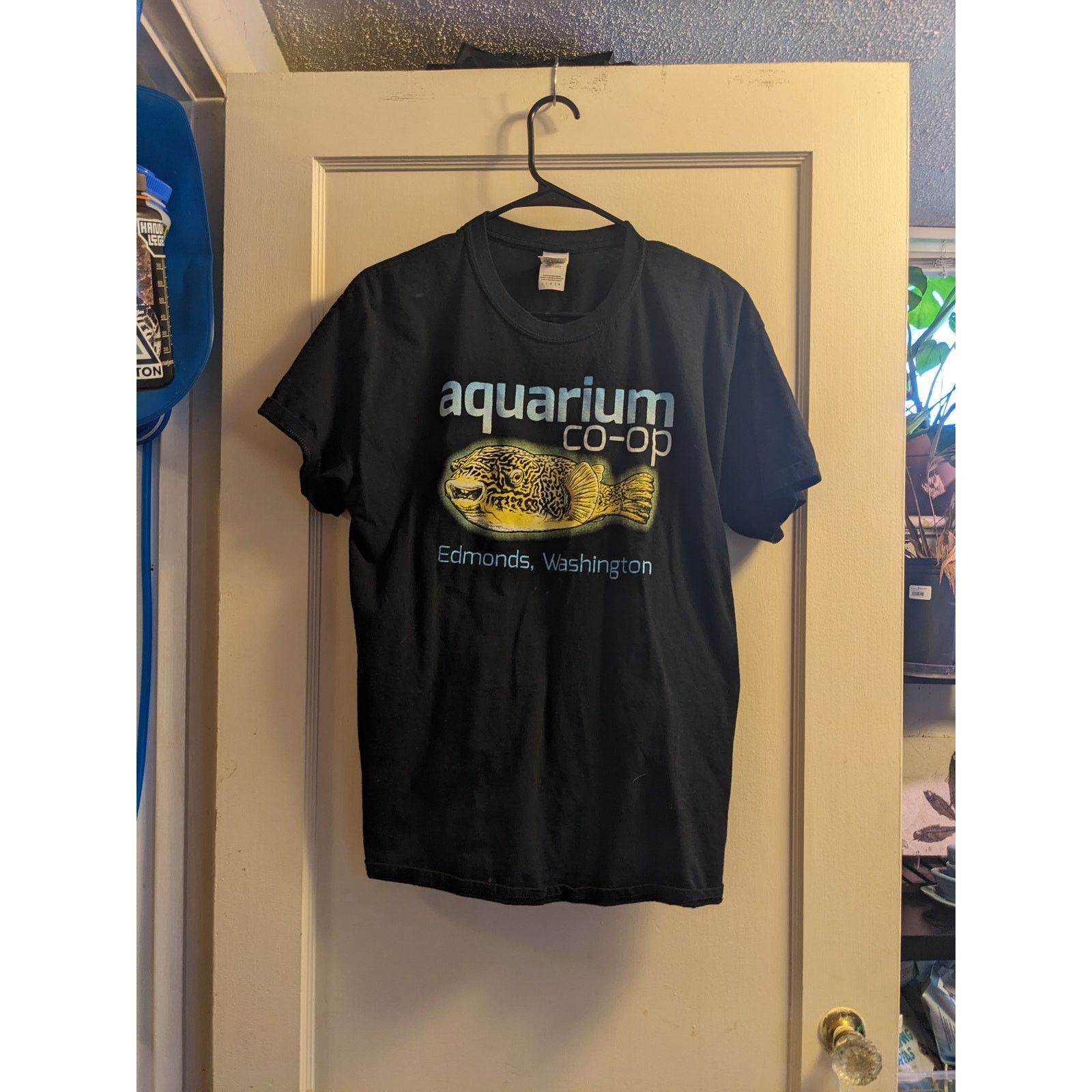 Gildan Aquarium Co-op Shirt Size US L / EU 52-54 / 3 - 1 Thumbnail