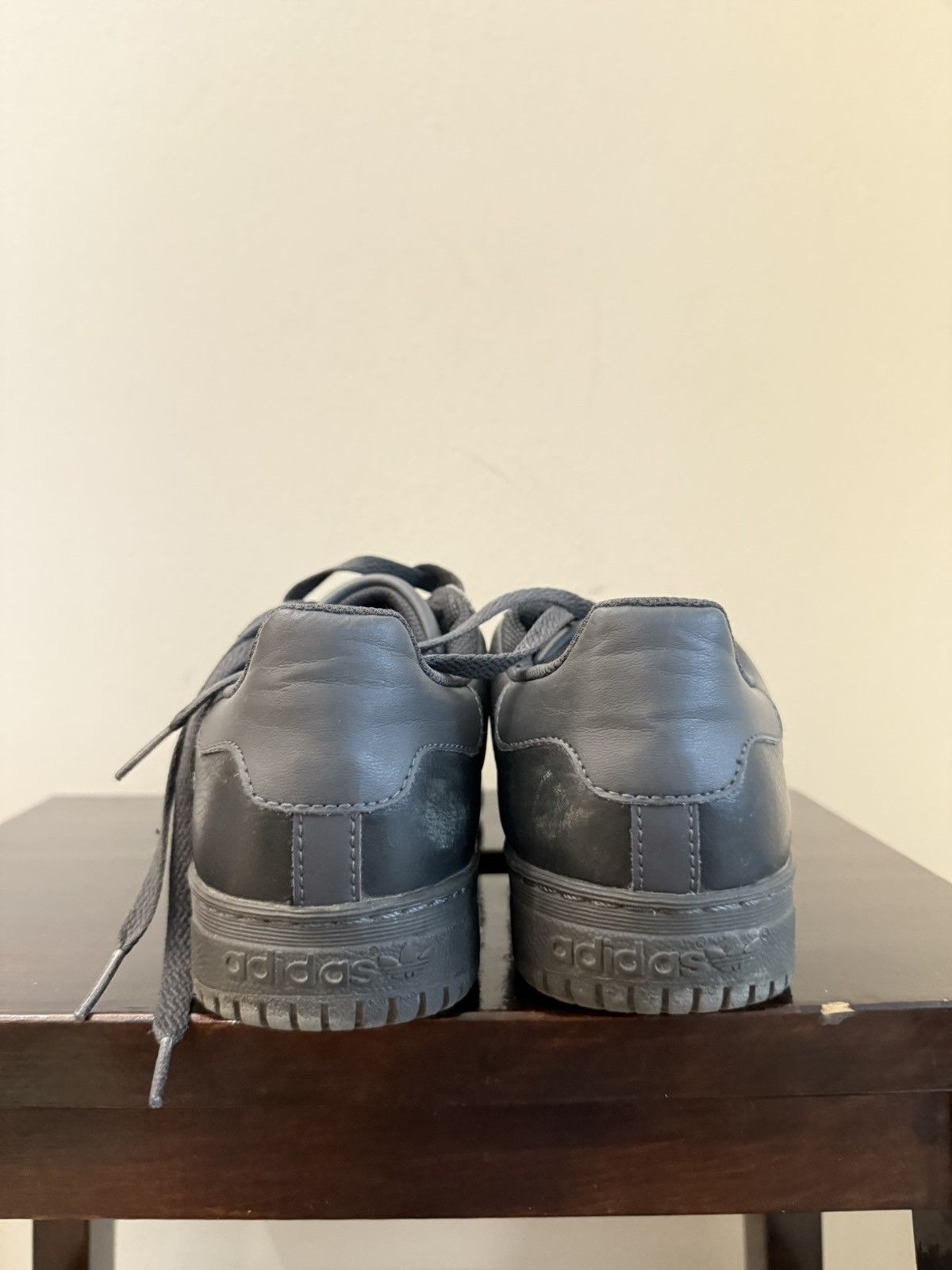 Yeezy Adidas Yeezy Calabas Powerphase Black Size US 8.5 / EU 41-42 - 3 Thumbnail