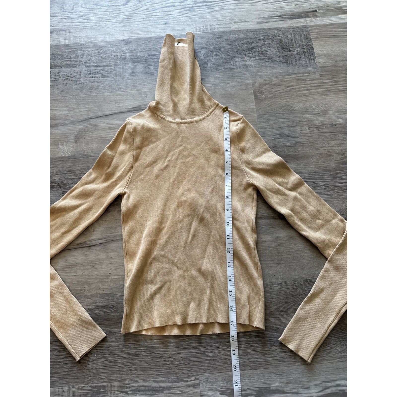 Zara Zara Women Cropped Turtleneck Long Sleeve Beige Top Size S Size S / US 4 / IT 40 - 3 Thumbnail