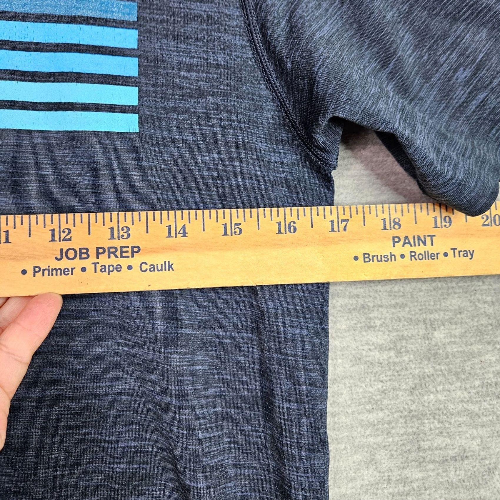 Lululemon Lululemon Navy Blue Short Sleeve Graphic Performance Tee S Men Shirt Crew Neck Logo Activewear Regular Fit Size US 29 - 3 Thumbnail