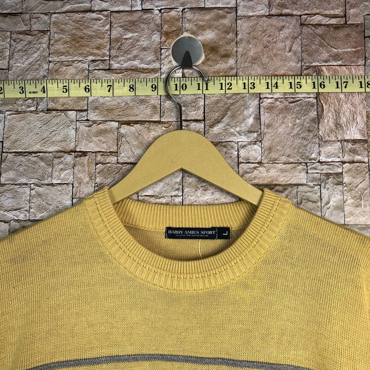 Hardy Amies × Vintage Hardy Amies Sport Yellow Sweatshirt #A484 Size US L / EU 52-54 / 3 - 4 Thumbnail