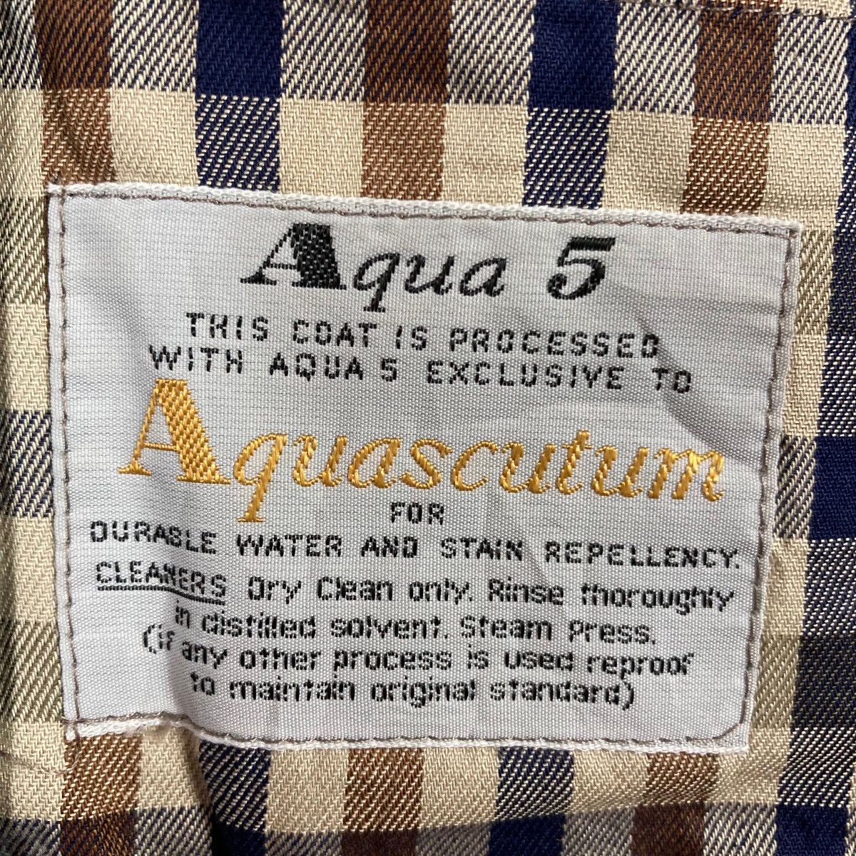 Aquascutum Vintage Aquascutum Hidden Flat Button Checkered Inside Long Size US M / EU 48-50 / 2 - 8 Thumbnail