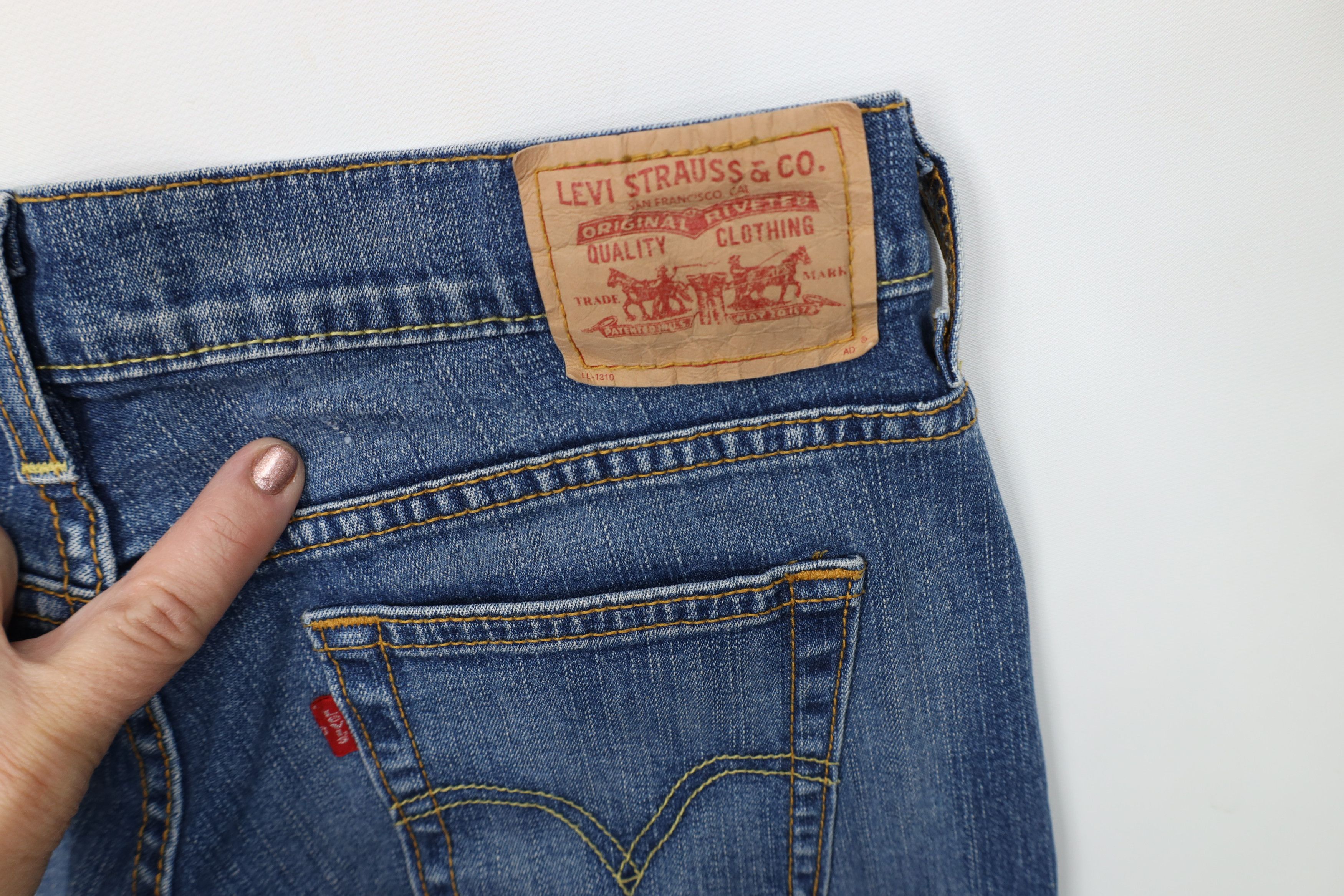 Levi's Vintage Y2K 2005 Levis 515 Flared Bootcut Wide Leg Jeans Size 28" / US 6 / IT 42 - 11 Thumbnail