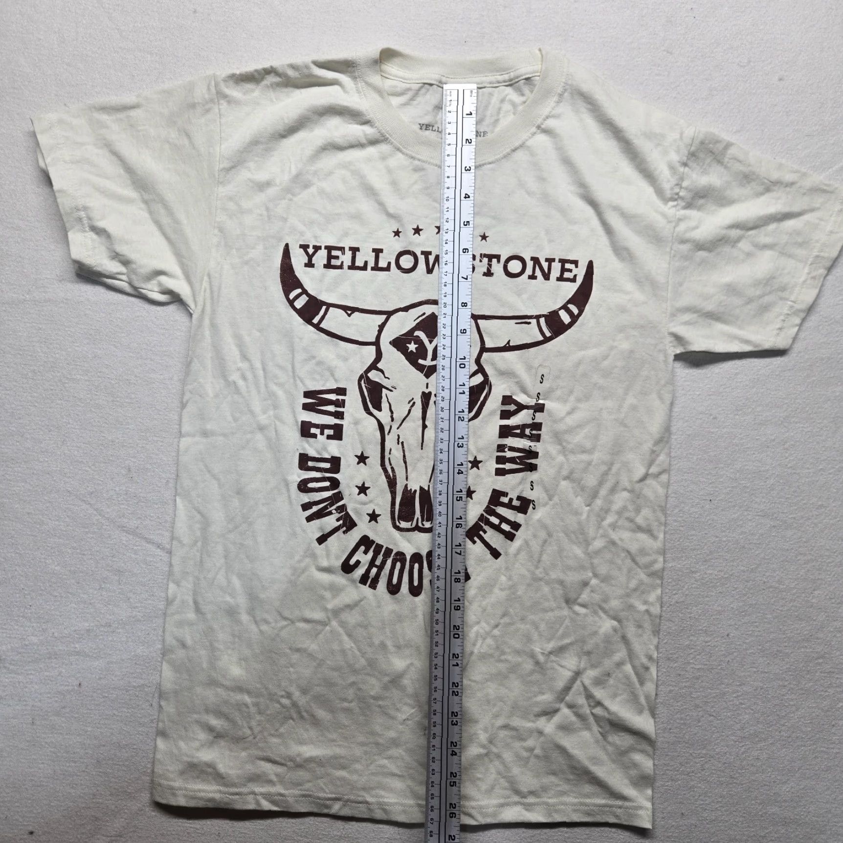 Vintage VINTAGE Yellowstone Dutton Ranch Shirt Adult S White T-Shirt Mens Size US S / EU 44-46 / 1 - 7 Thumbnail
