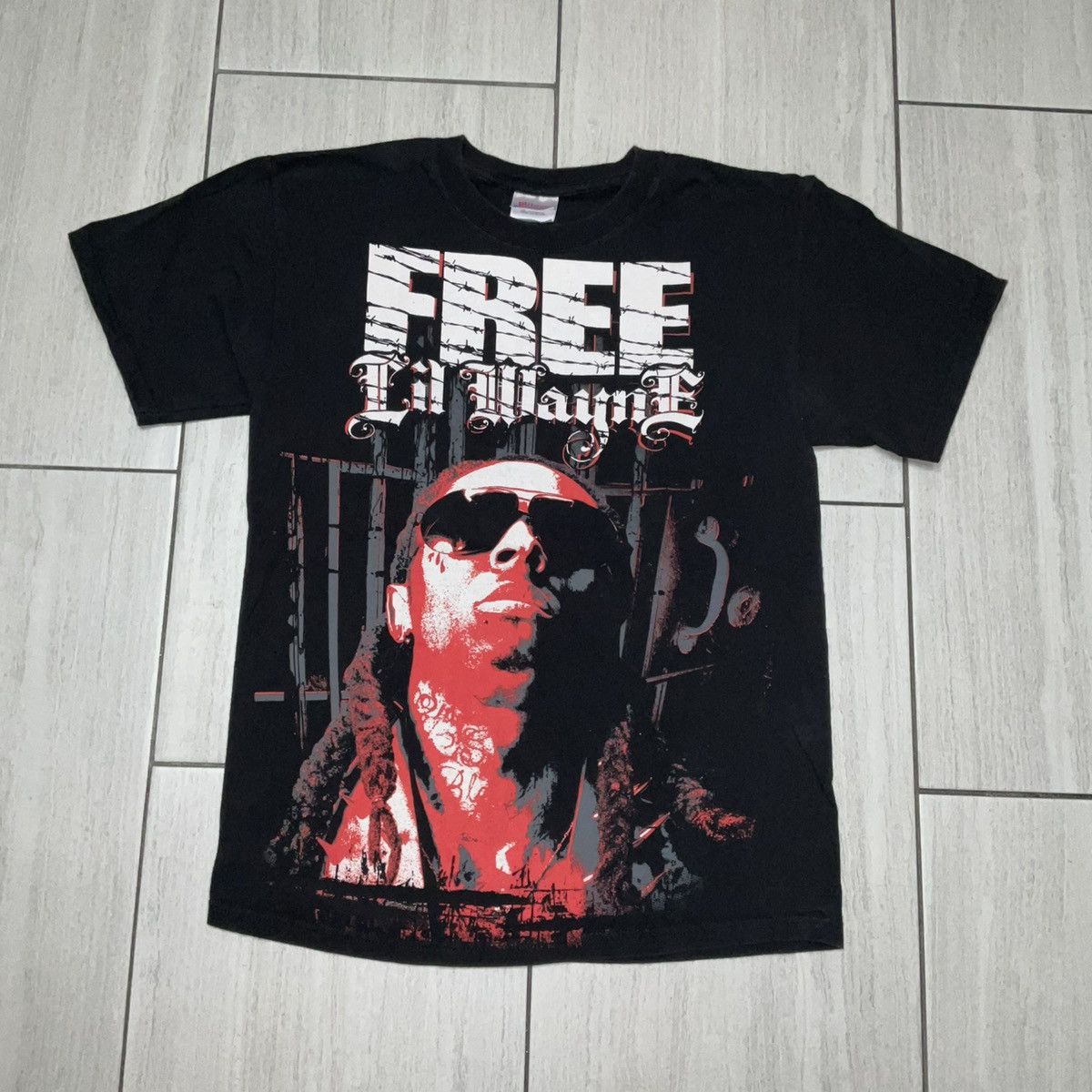 Rap Tees Vintage Free Lil Wayne T-shirt Size US M / EU 48-50 / 2 - 1 Thumbnail