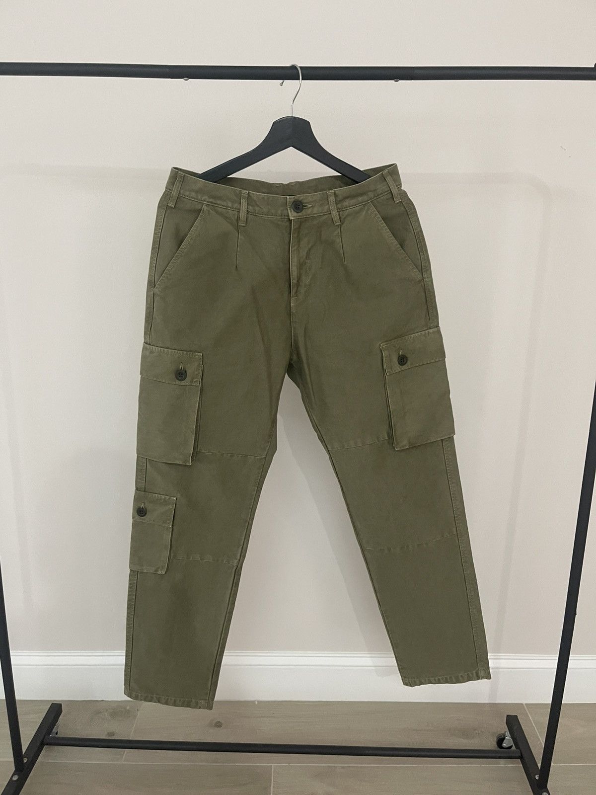 John Elliott John Elliott Techno Utility Cargo Pants Olive (size 30) Size US 30 / EU 46 - 1 Thumbnail