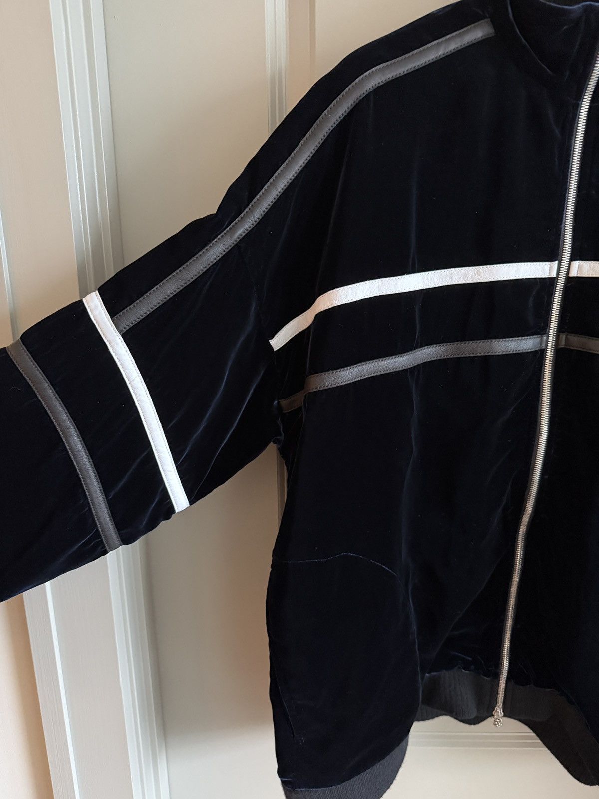 Chrome Hearts Chrome Hearts So It Goes Dark Navy Velour Jacket Sz XL Size US XL / EU 56 / 4 - 7 Thumbnail