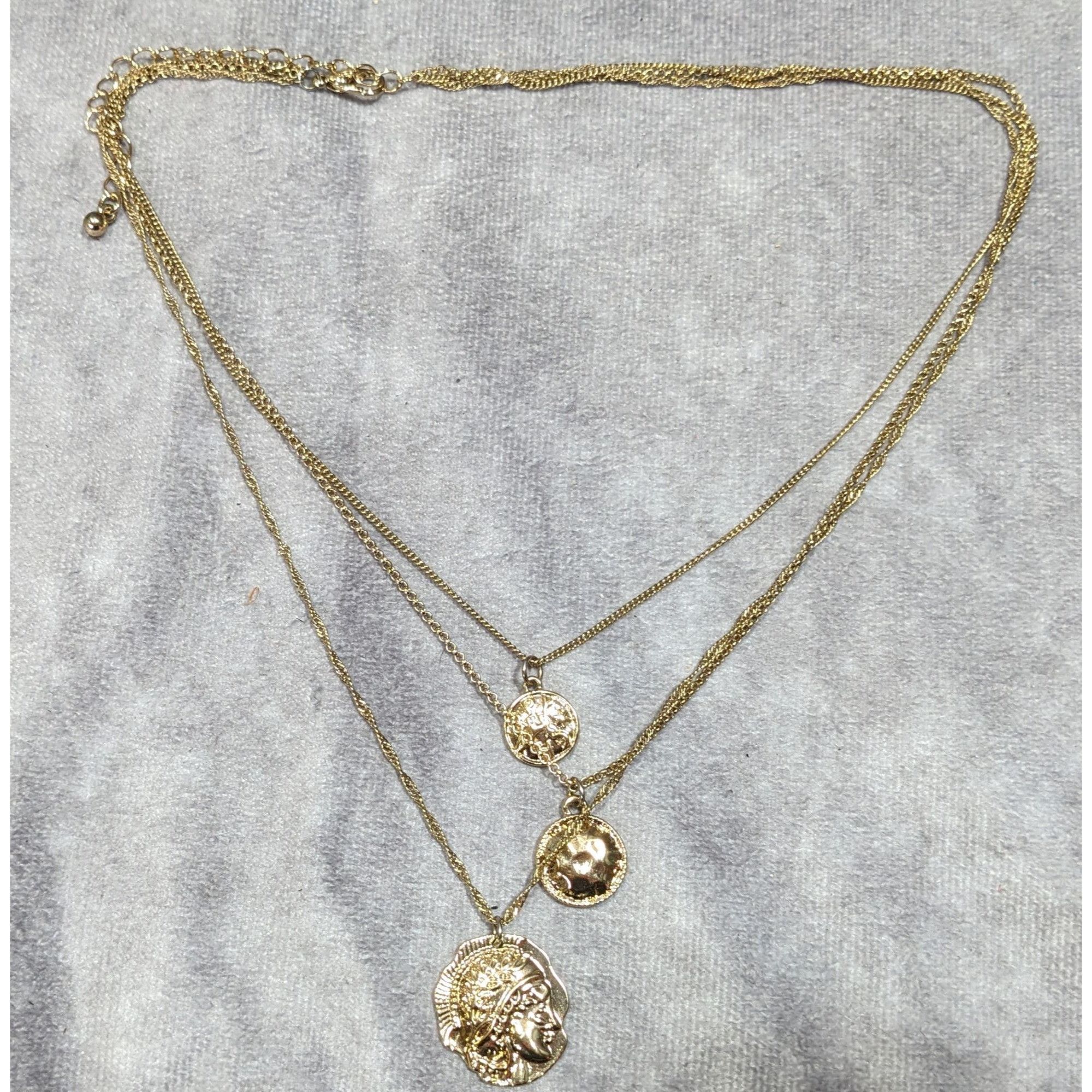 Other Elegant Layered Mini Medallion/Coin Gold Tone Necklace Size ONE SIZE - 6 Thumbnail