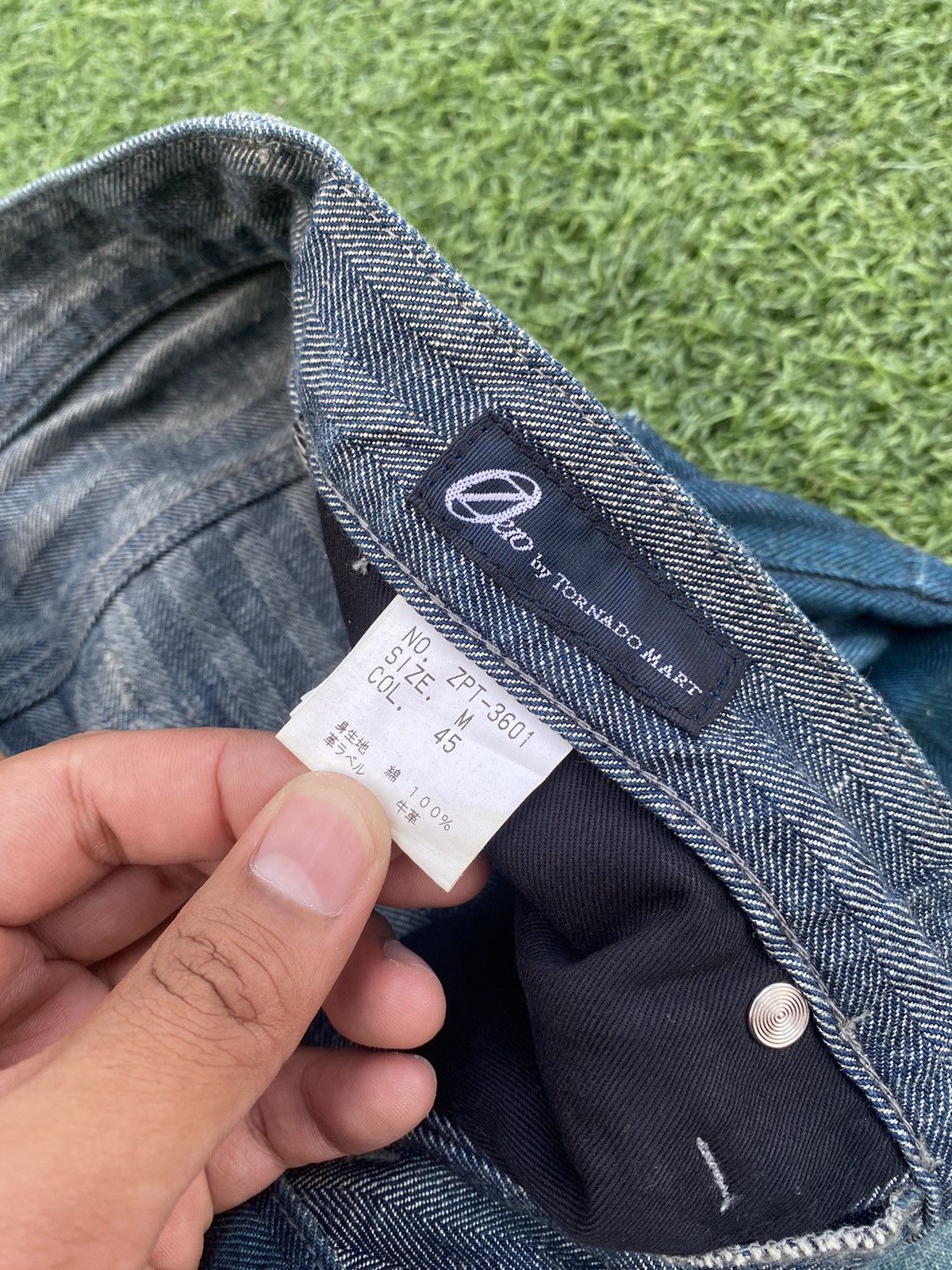 Tornado Mart TORNADO MART STRIPE FLARED JEANS 💥 Size US 29 - 10 Thumbnail