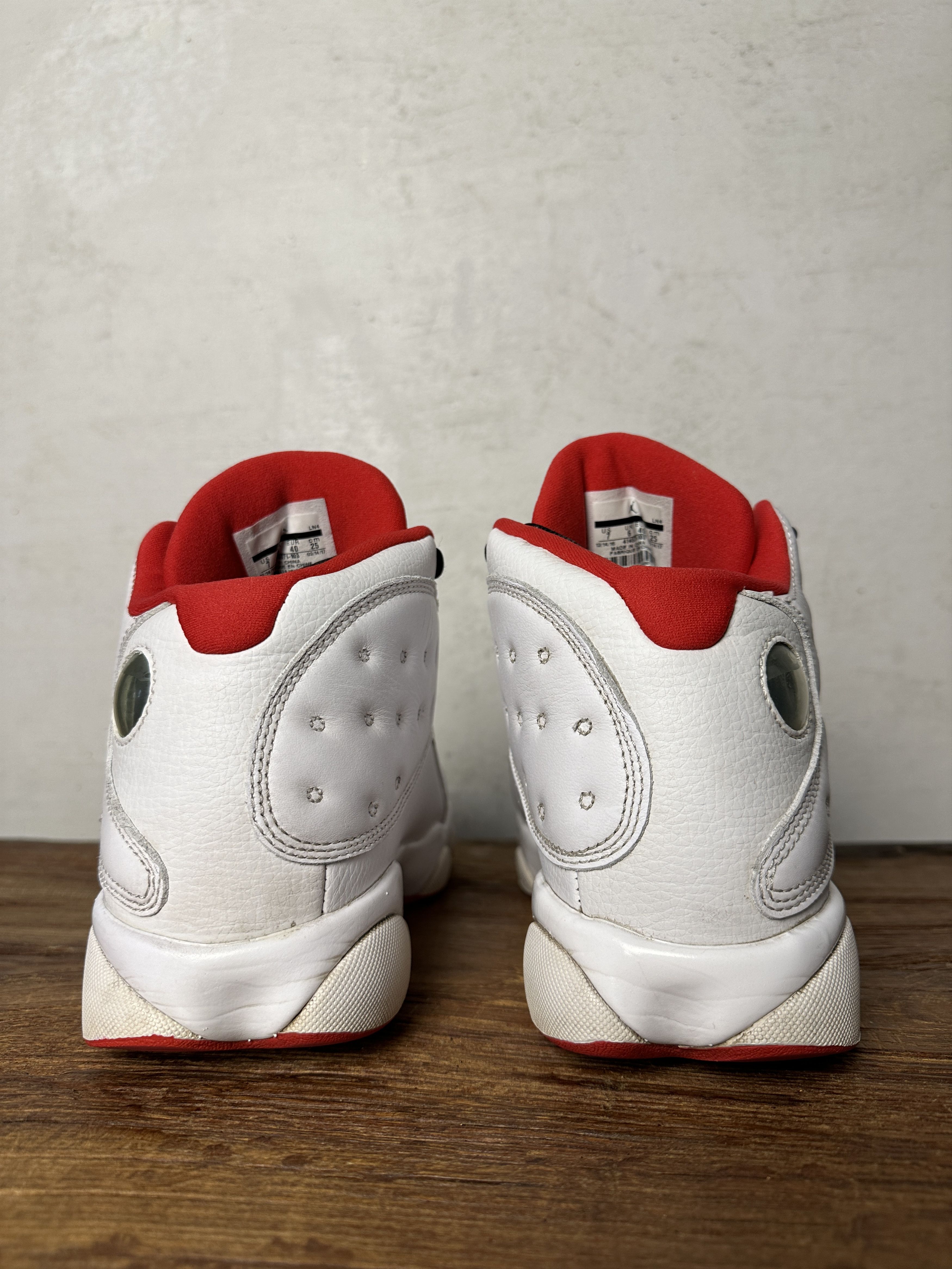 Jordan Brand Nike Air Jordan 13 Retro White Size US 7 / EU 40 - 7 Thumbnail