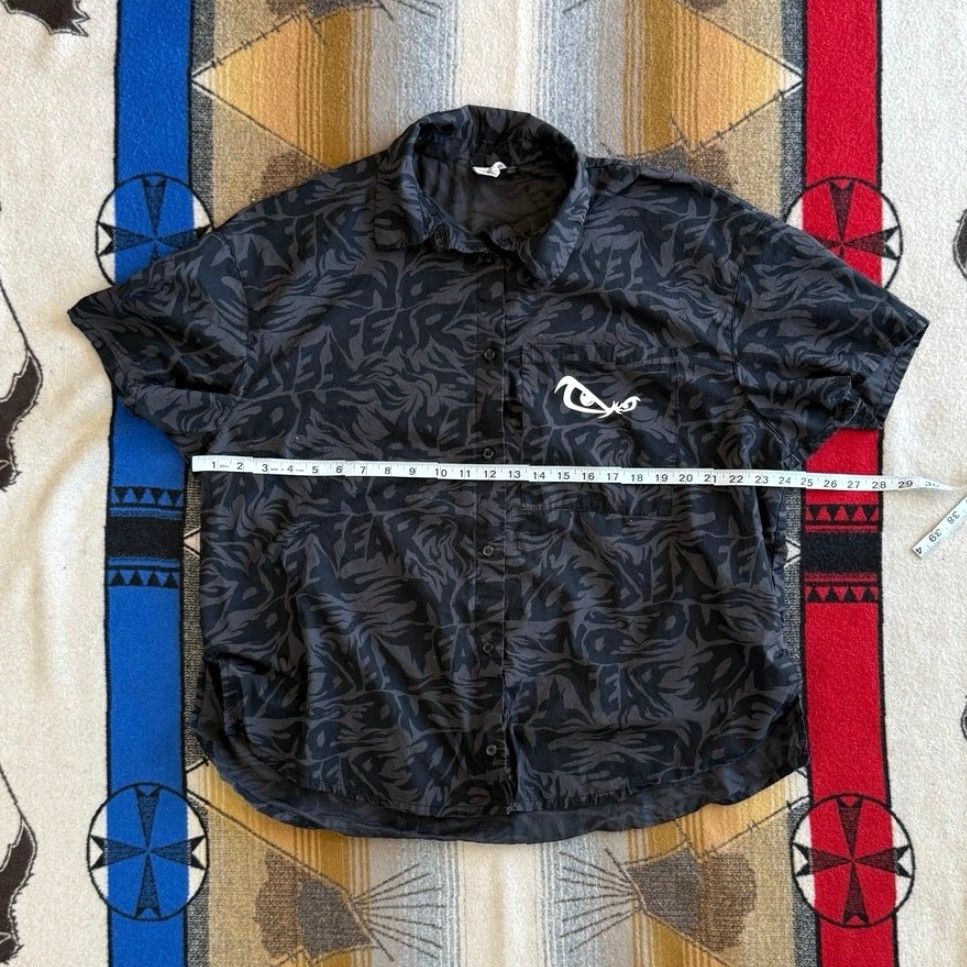 No Fear No Fear Button-Up Shirt Men’s Short Sleeve Large Graphic Print Black L Mens Travel Party/Cocktail Summer Spring Fall Vintage No Fear Size US L / EU 52-54 / 3 - 5 Thumbnail