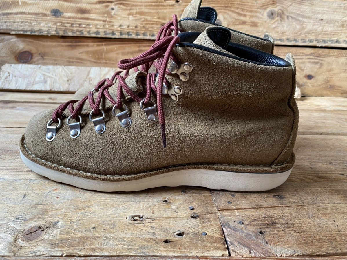 Danner Danner mountain light overton suede hiking boots sz uk7.5 Size US 8 / EU 41 - 8 Thumbnail