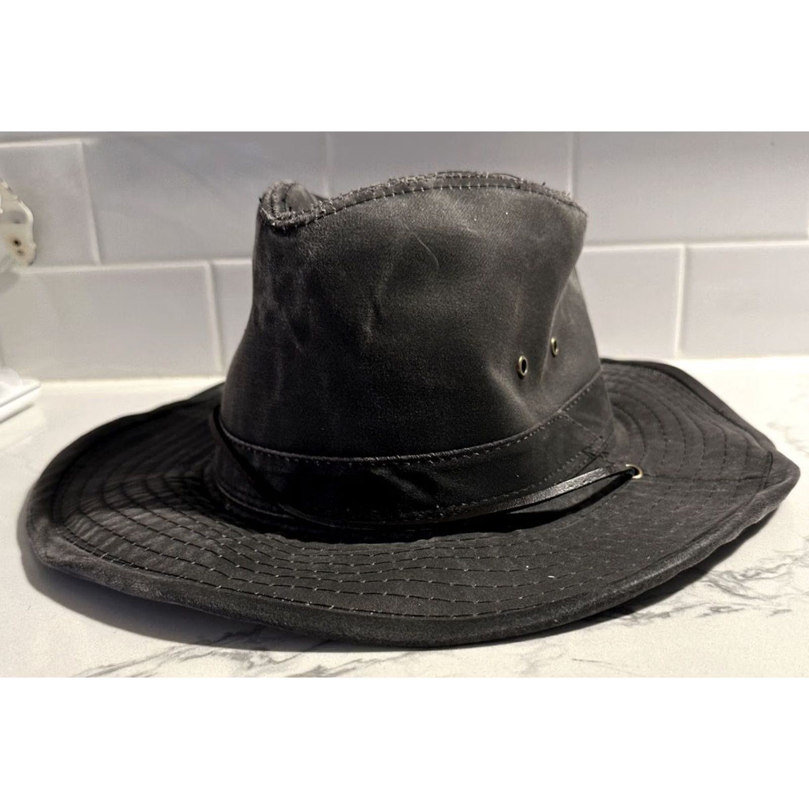 Vintage Dorfman Pacific Bucket Hat Fishing Medium Vented Strap Faux Leather Water Resistant Cotton Brown Men M Leather Fabric DPC Size ONE SIZE - 2 Thumbnail