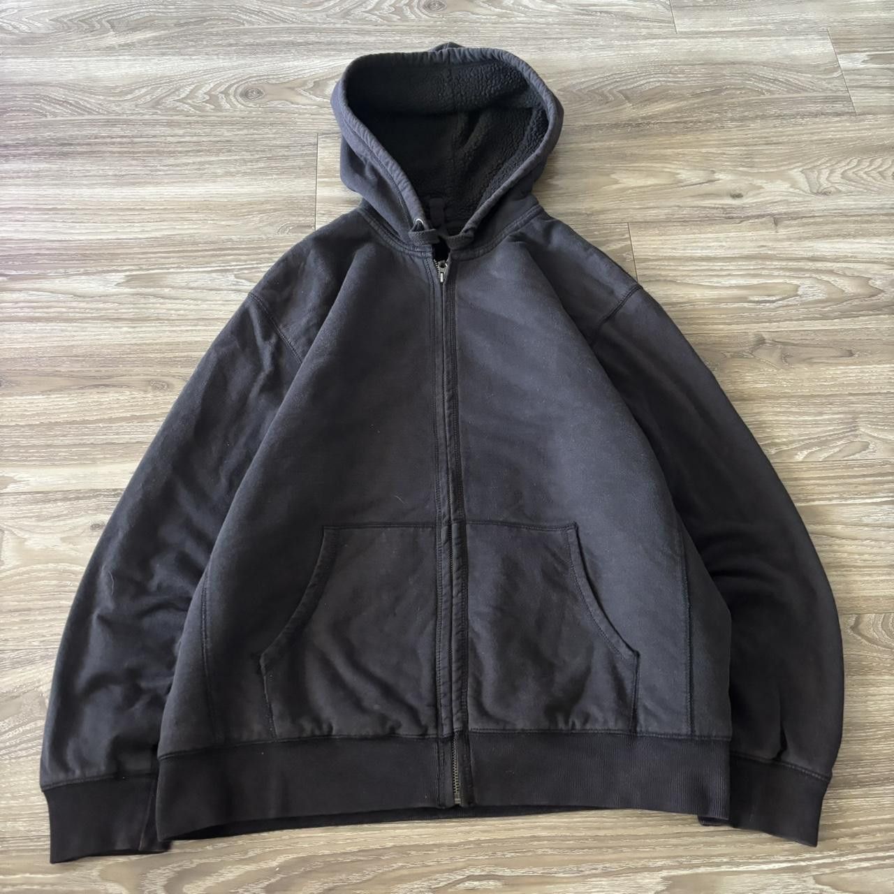 Vintage Crazy Vintage Y2K/2000s Black Blank Sherpa Lined Essential Zip Up Hoodie! Size XL Size US XL / EU 56 / 4 - 1 Thumbnail