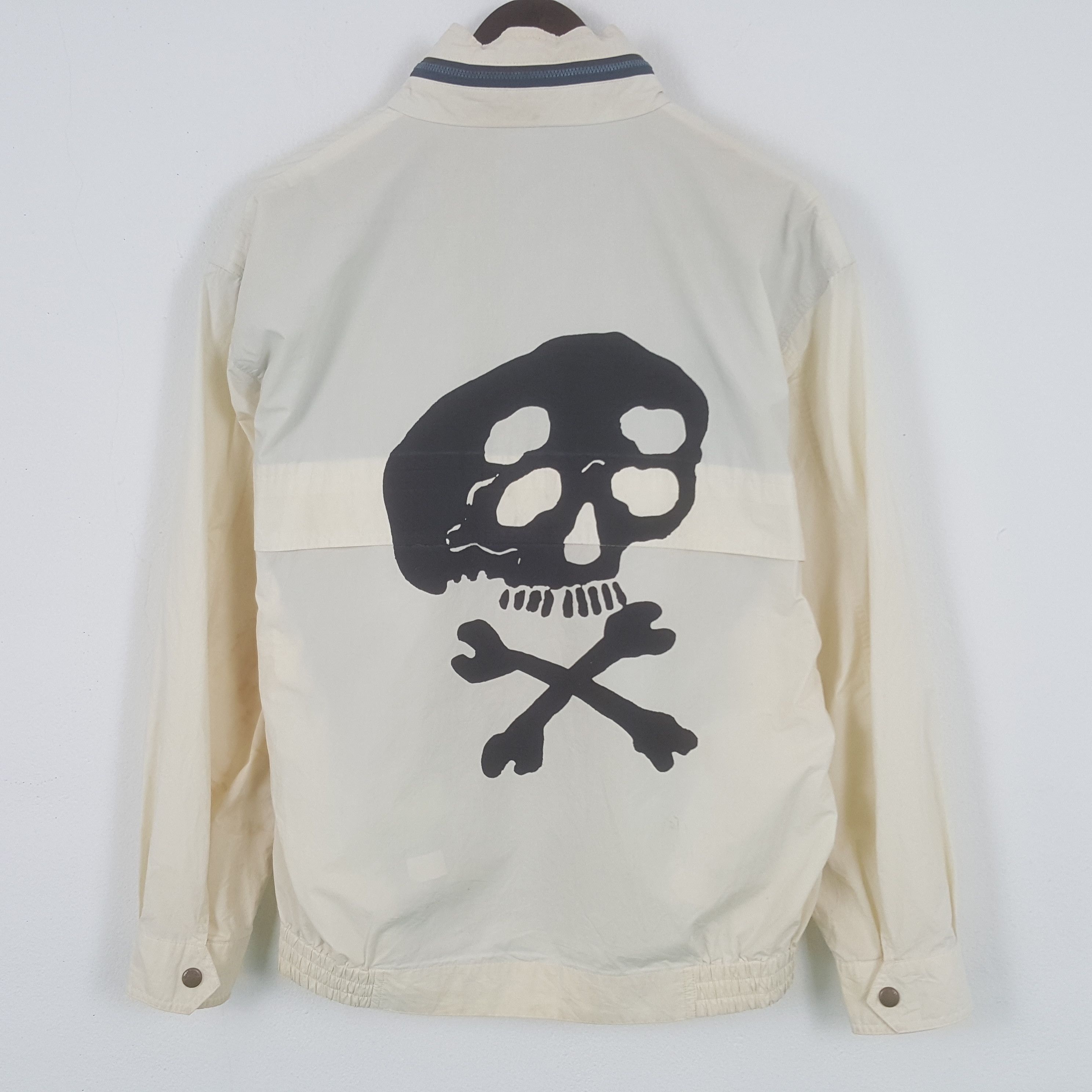 Burberry × Vintage 90’s Burberrys Custom Art Skull Zipper Windbreaker Jacket Size US L / EU 52-54 / 3 - 1 Thumbnail